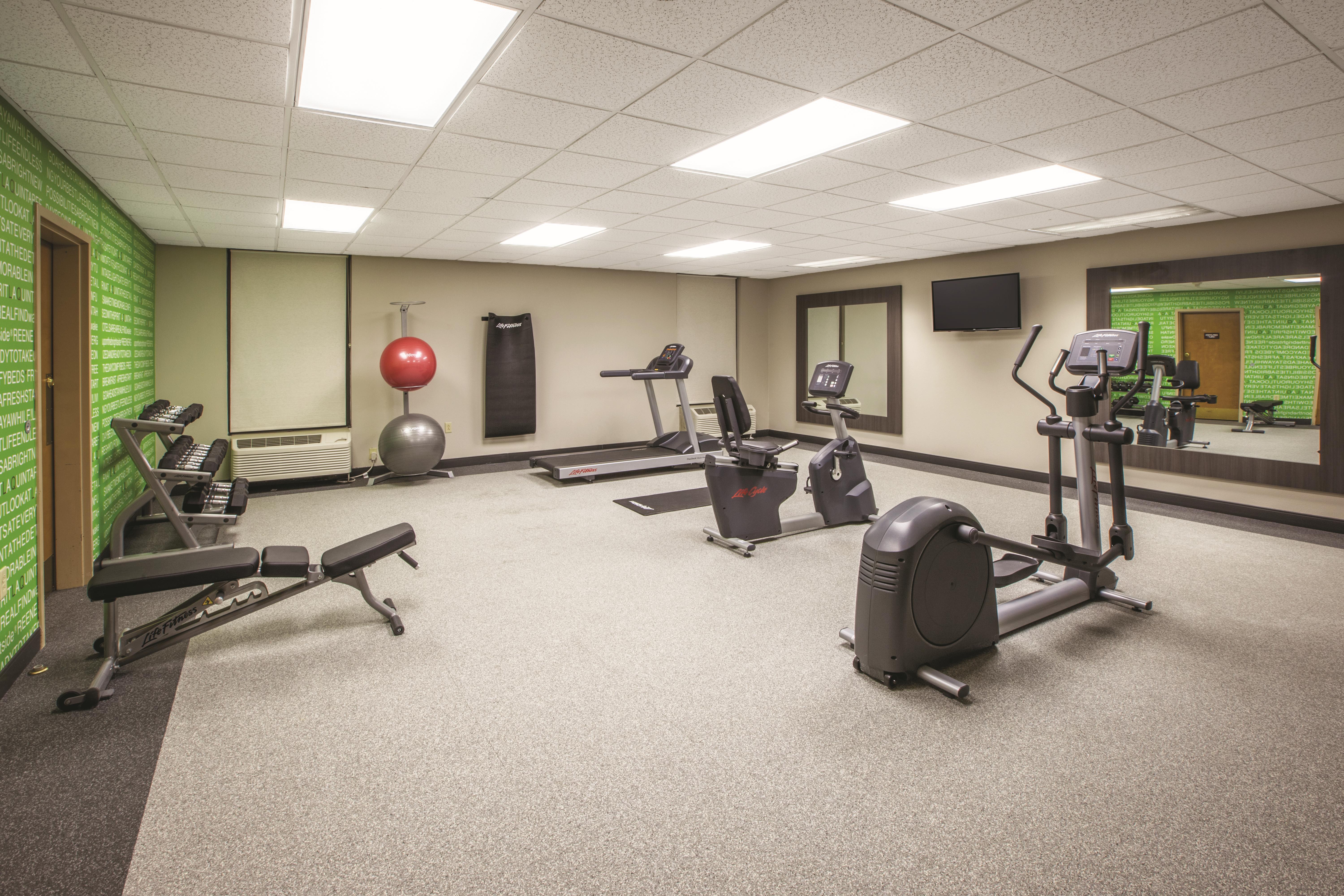 Fitness room at La Quinta Inn & Suites by Wyndham Mechanicsburg - Harrisburg in Mechanicsburg, Pennsylvania