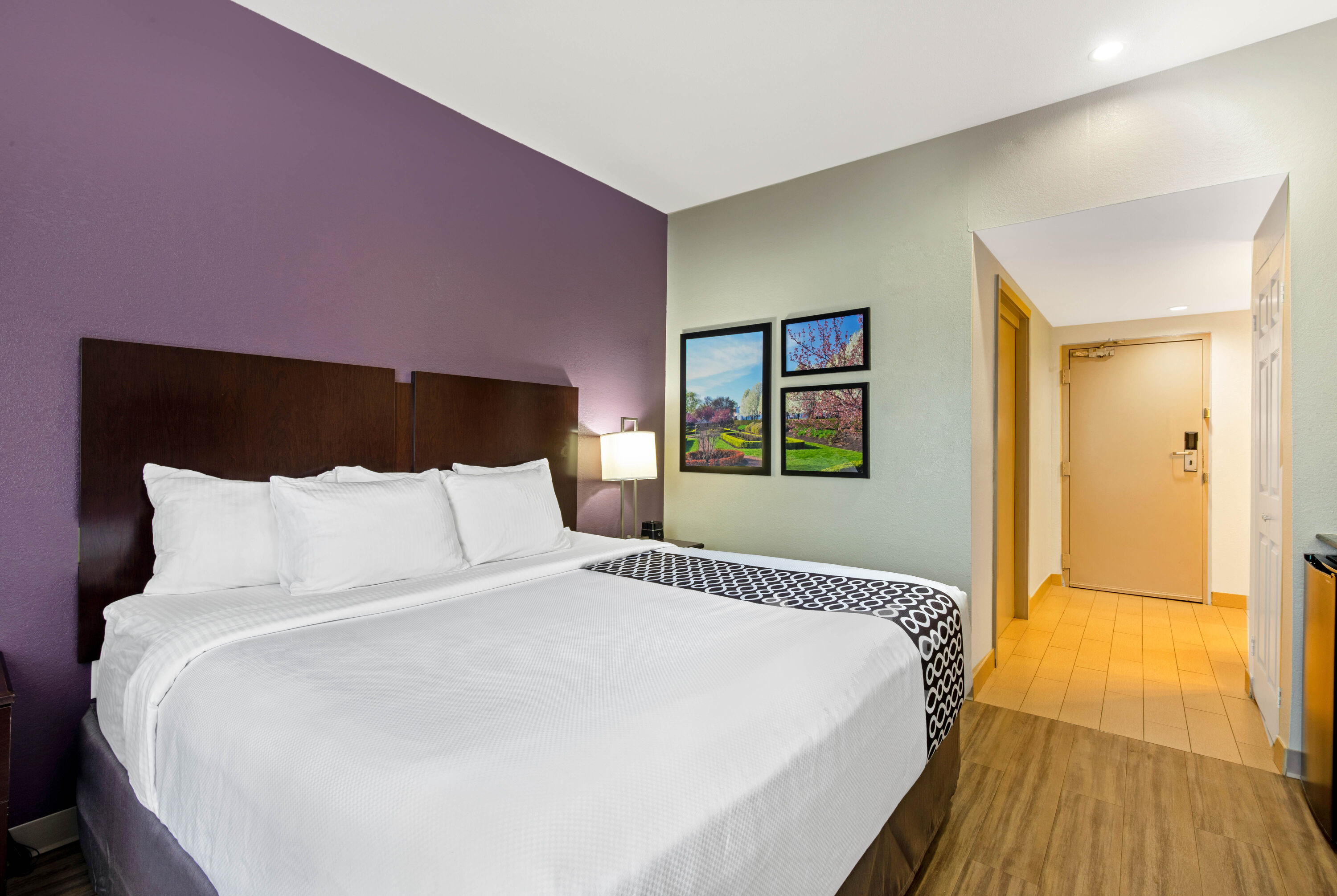 Guest room at the La Quinta Inn & Suites by Wyndham New Cumberland-Harrisburg in New Cumberland, Pennsylvania