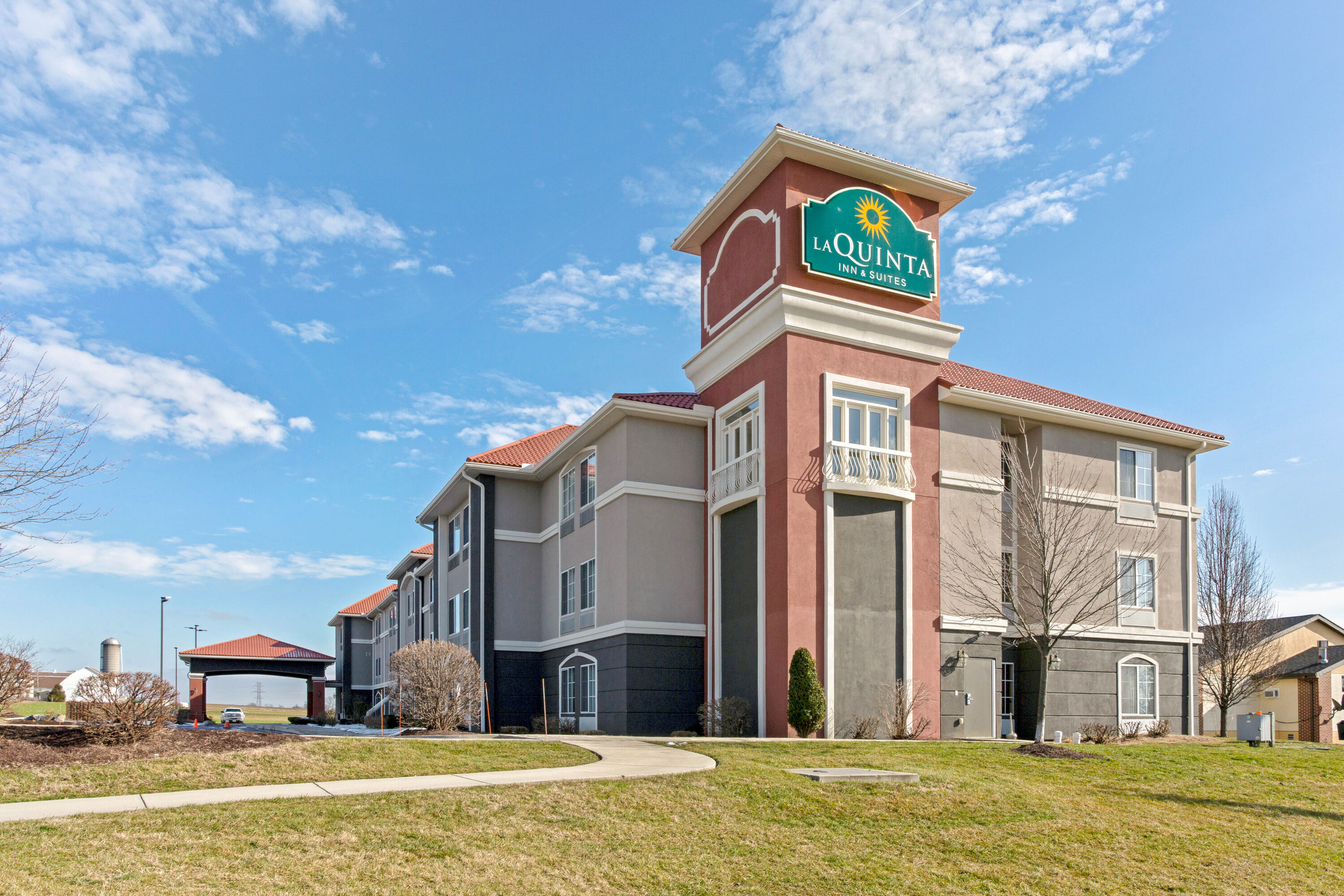 La Quinta Inn & Suites by Wyndham Lancaster Ronks, PA Hotels