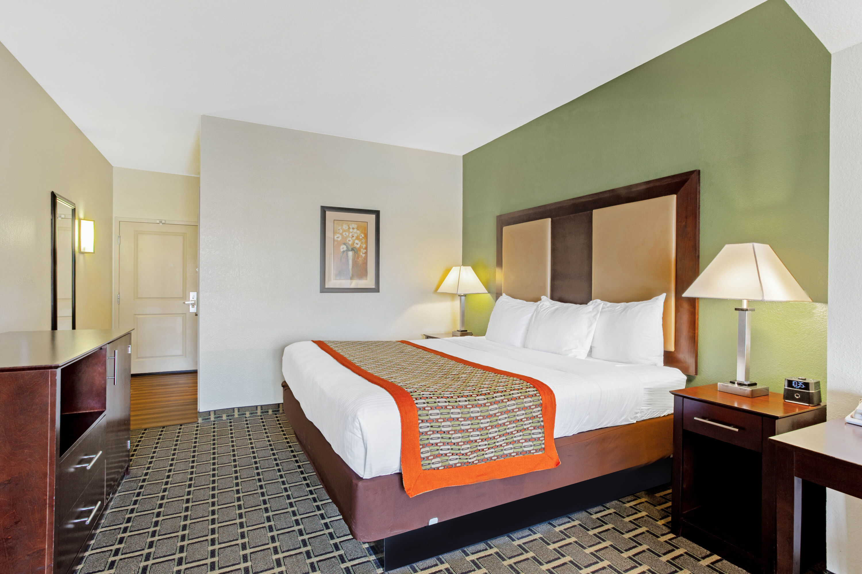 La Quinta Inn & Suites by Wyndham Lancaster Ronks, PA Hotels