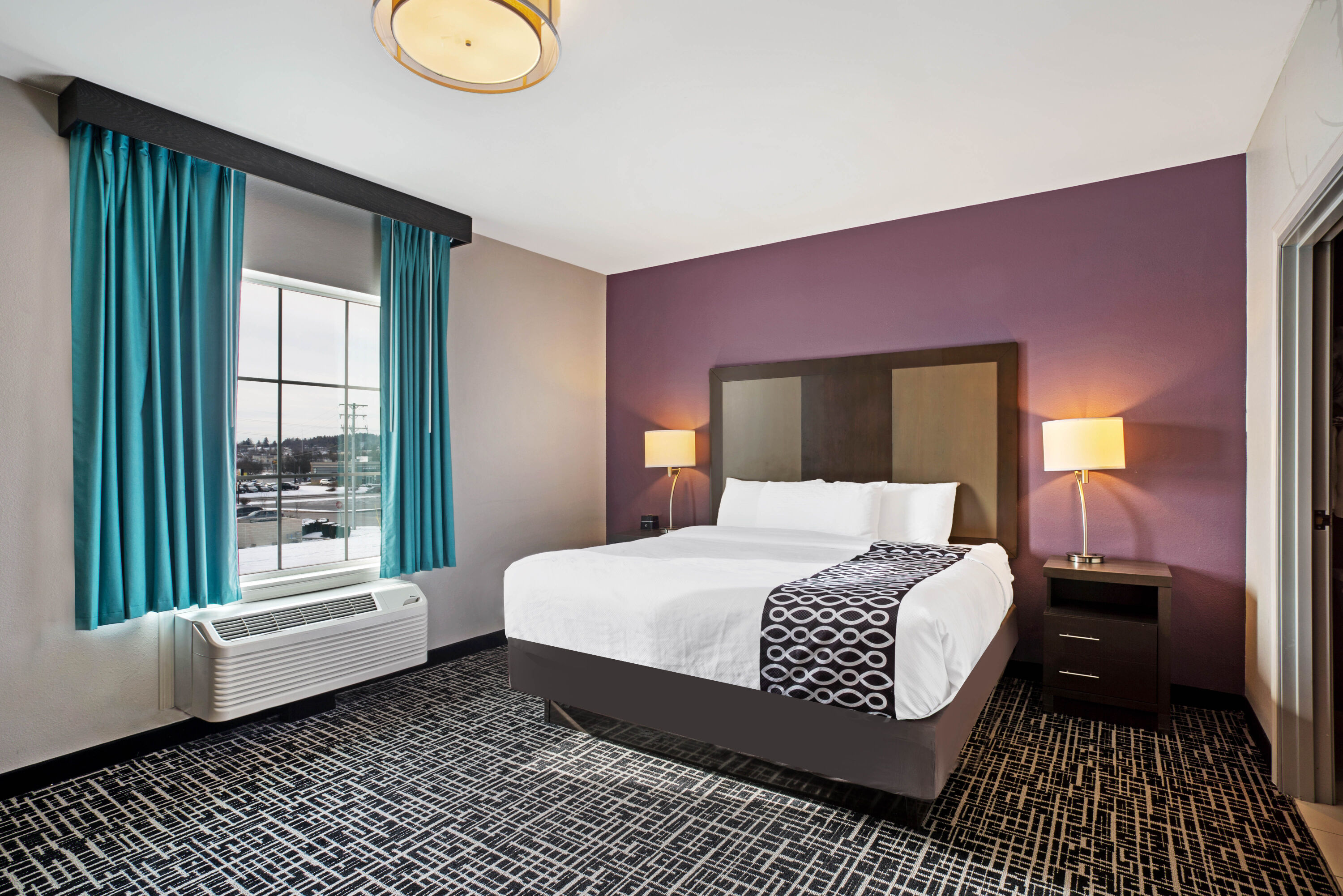 La Quinta Inn & Suites by Wyndham York suite in York, Pennsylvania