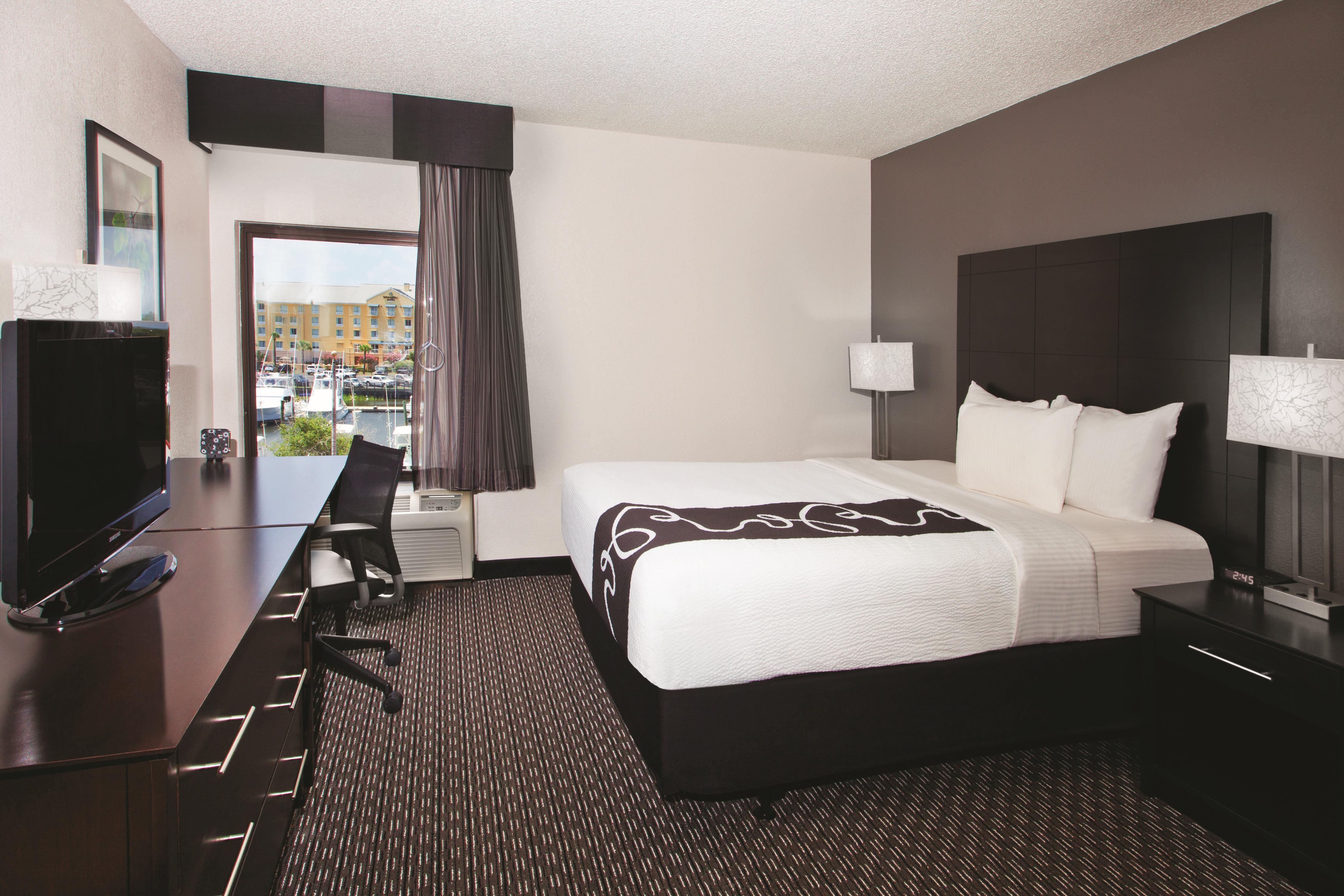 La Quinta Inn & Suites by Wyndham Charleston Riverview Charleston, SC