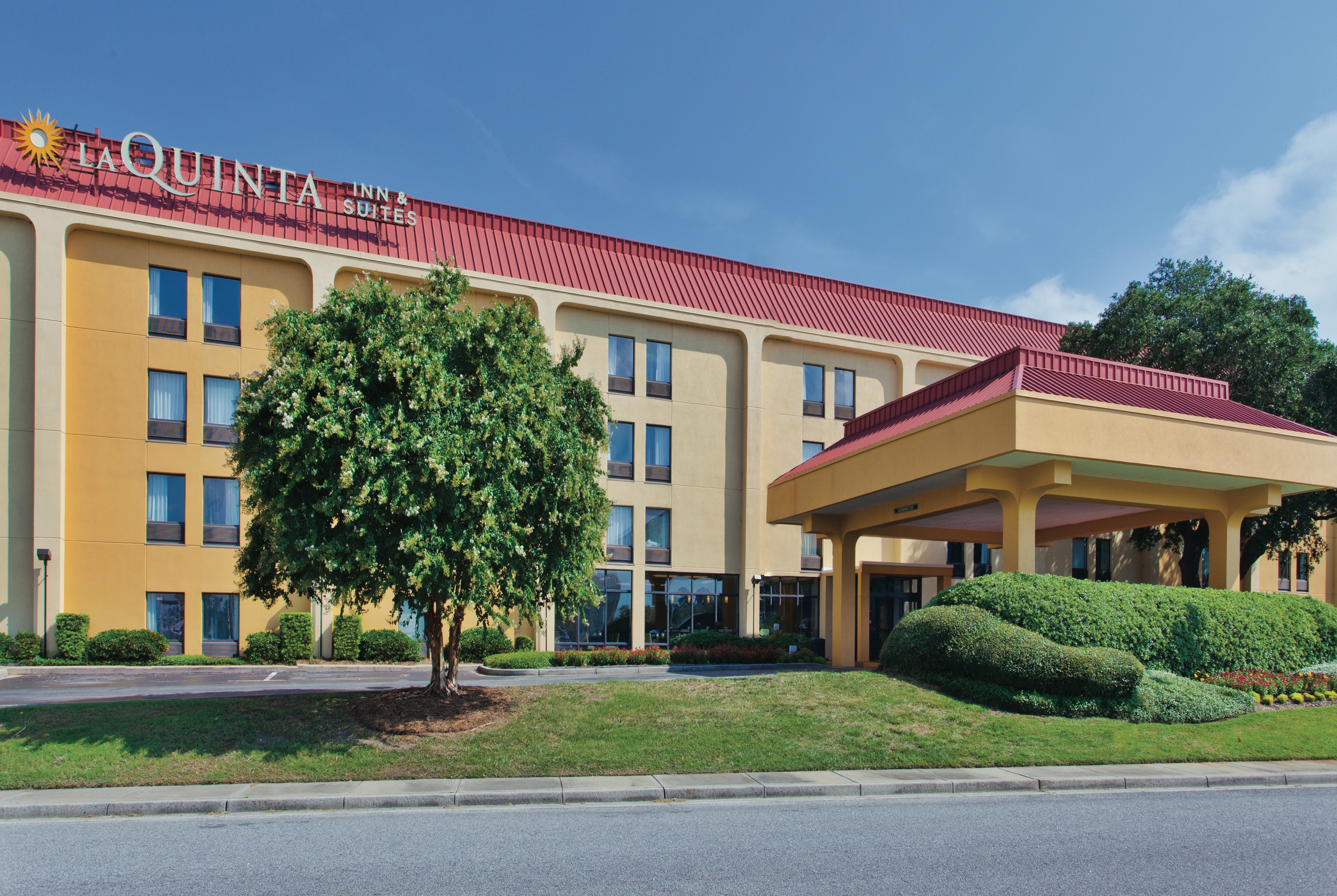La Quinta Inn & Suites by Wyndham Charleston Riverview Charleston, SC