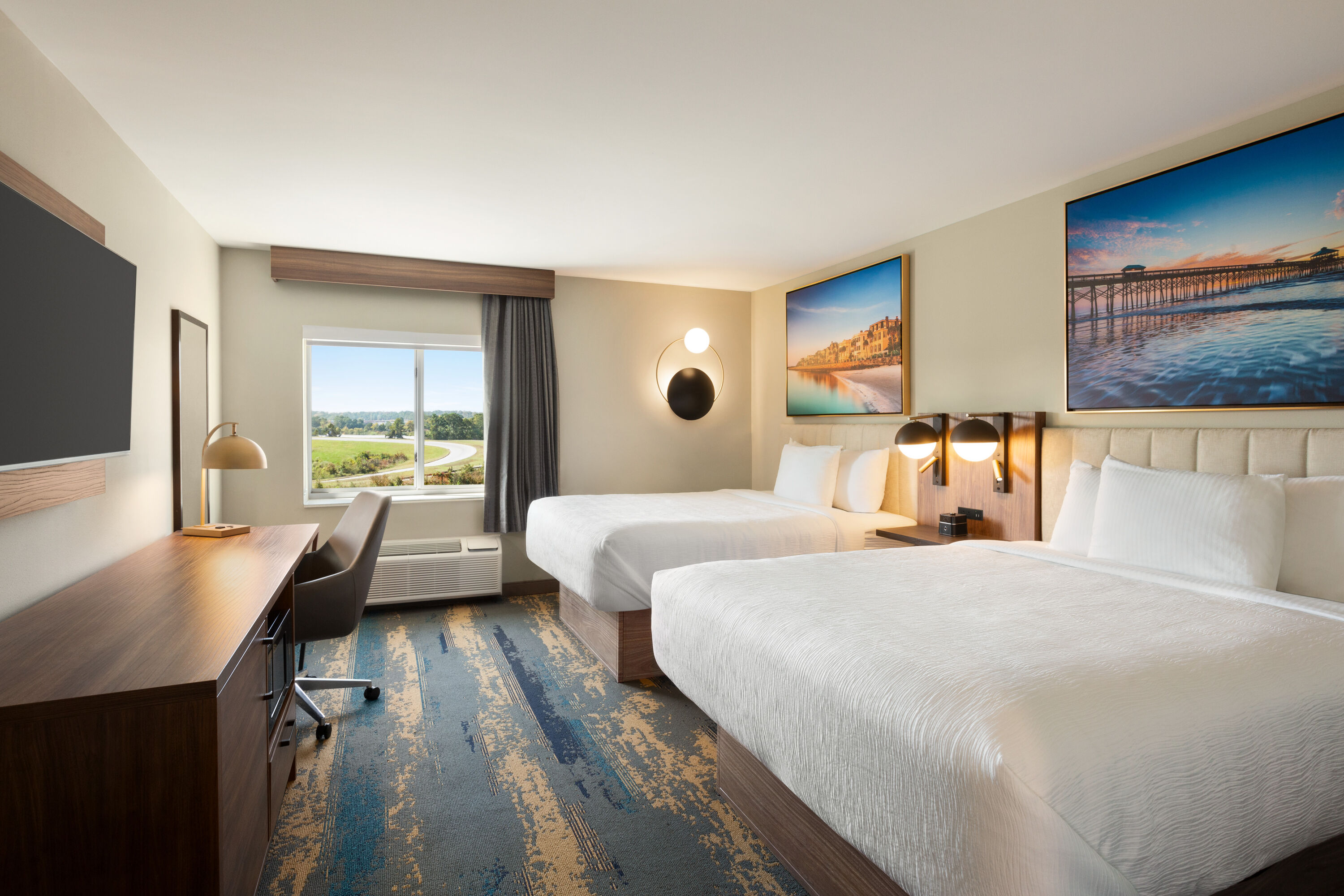 Guest room at the La Quinta Inn by Wyndham Columbia NE/Fort Jackson in Columbia, South Carolina