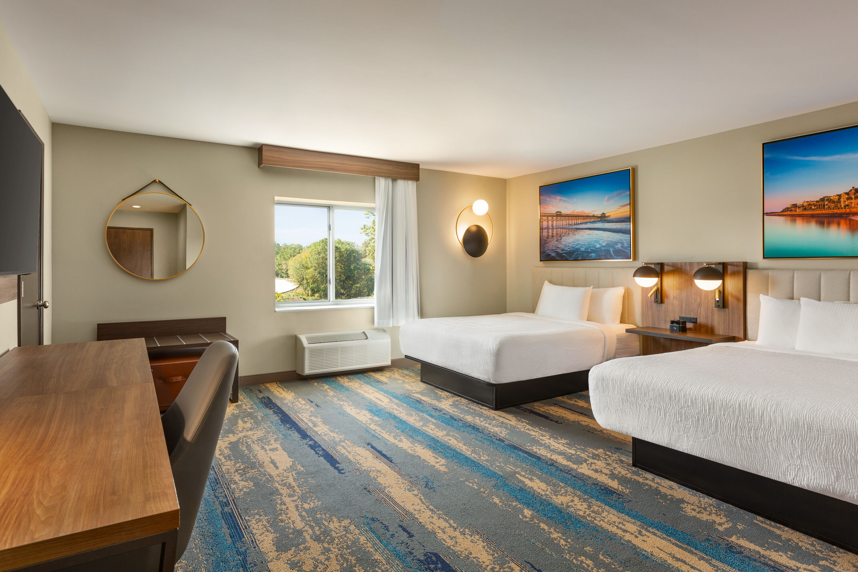 Guest room at the La Quinta Inn by Wyndham Columbia NE/Fort Jackson in Columbia, South Carolina