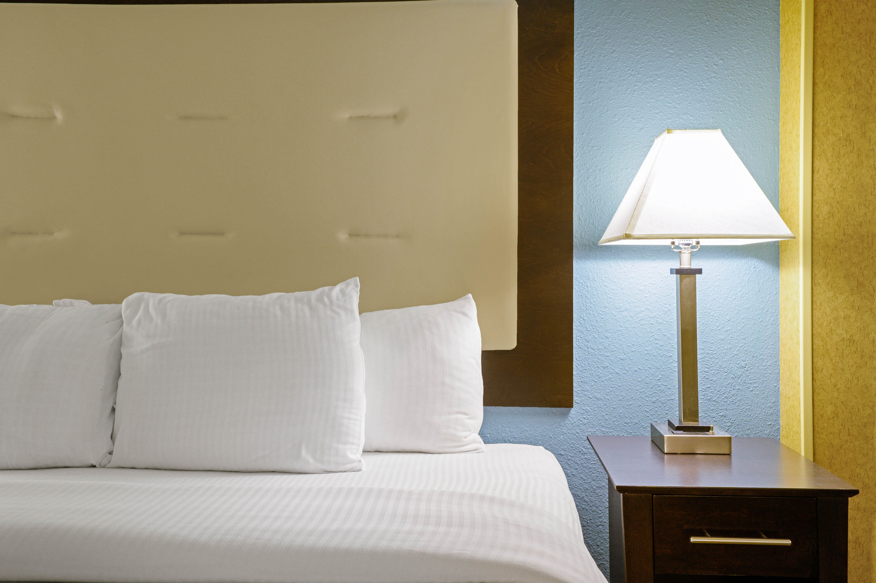 Guest room feature at the La Quinta Inn by Wyndham Columbia SE / Fort Jackson in Columbia, South Carolina