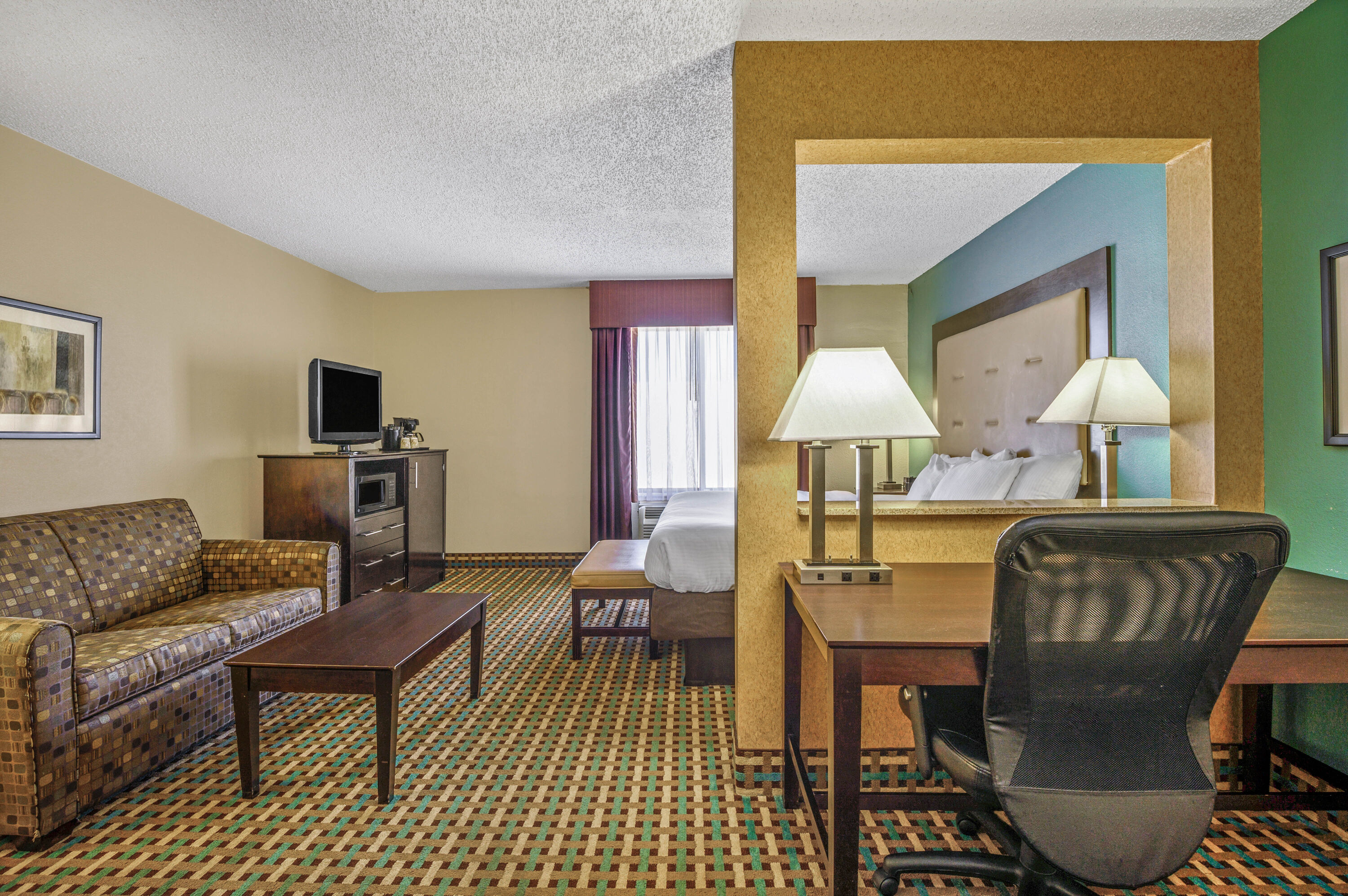 La Quinta Inn by Wyndham Columbia SE / Fort Jackson suite in Columbia, South Carolina