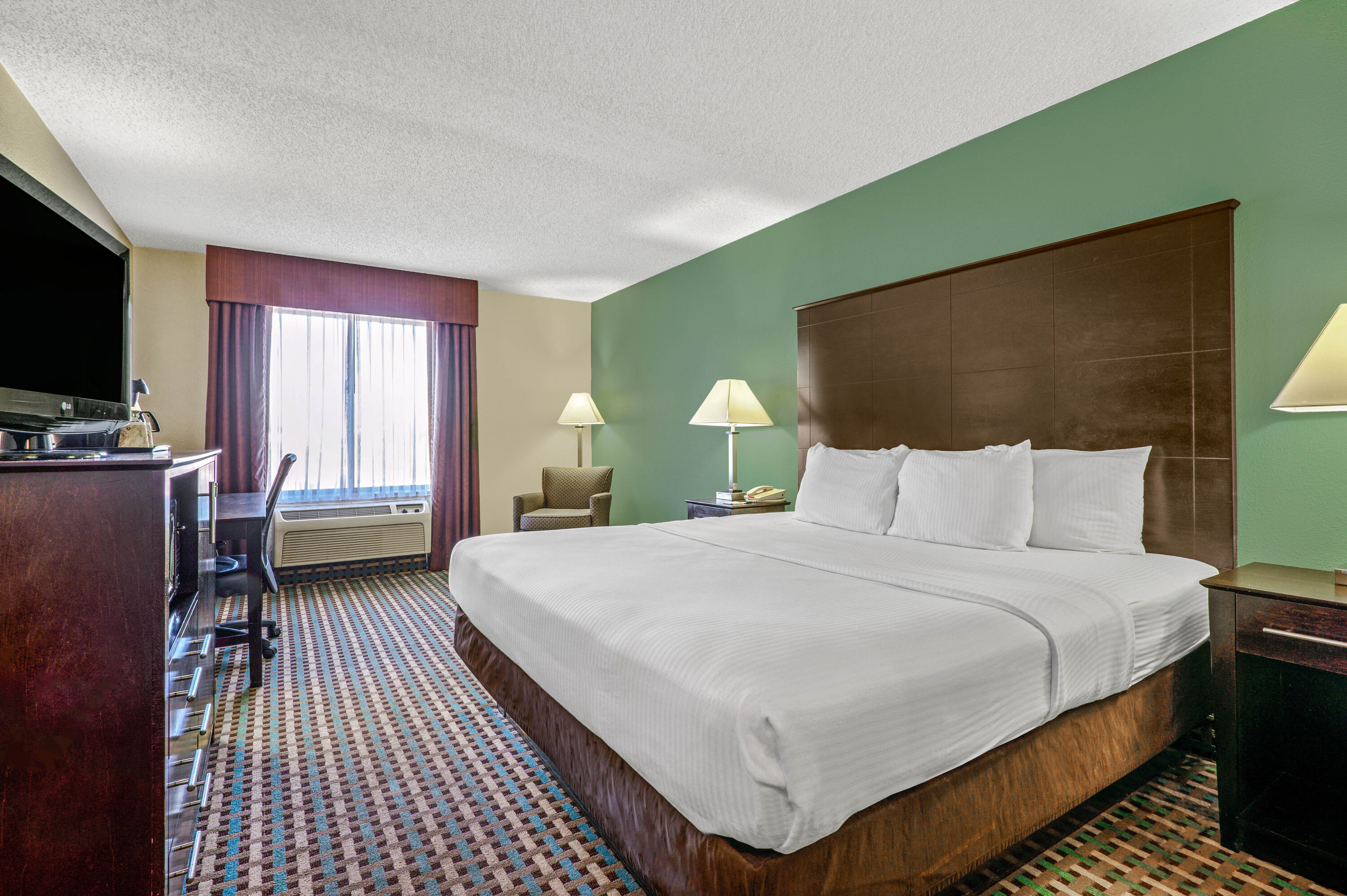 La Quinta Inn by Wyndham Columbia SE / Fort Jackson suite in Columbia, South Carolina