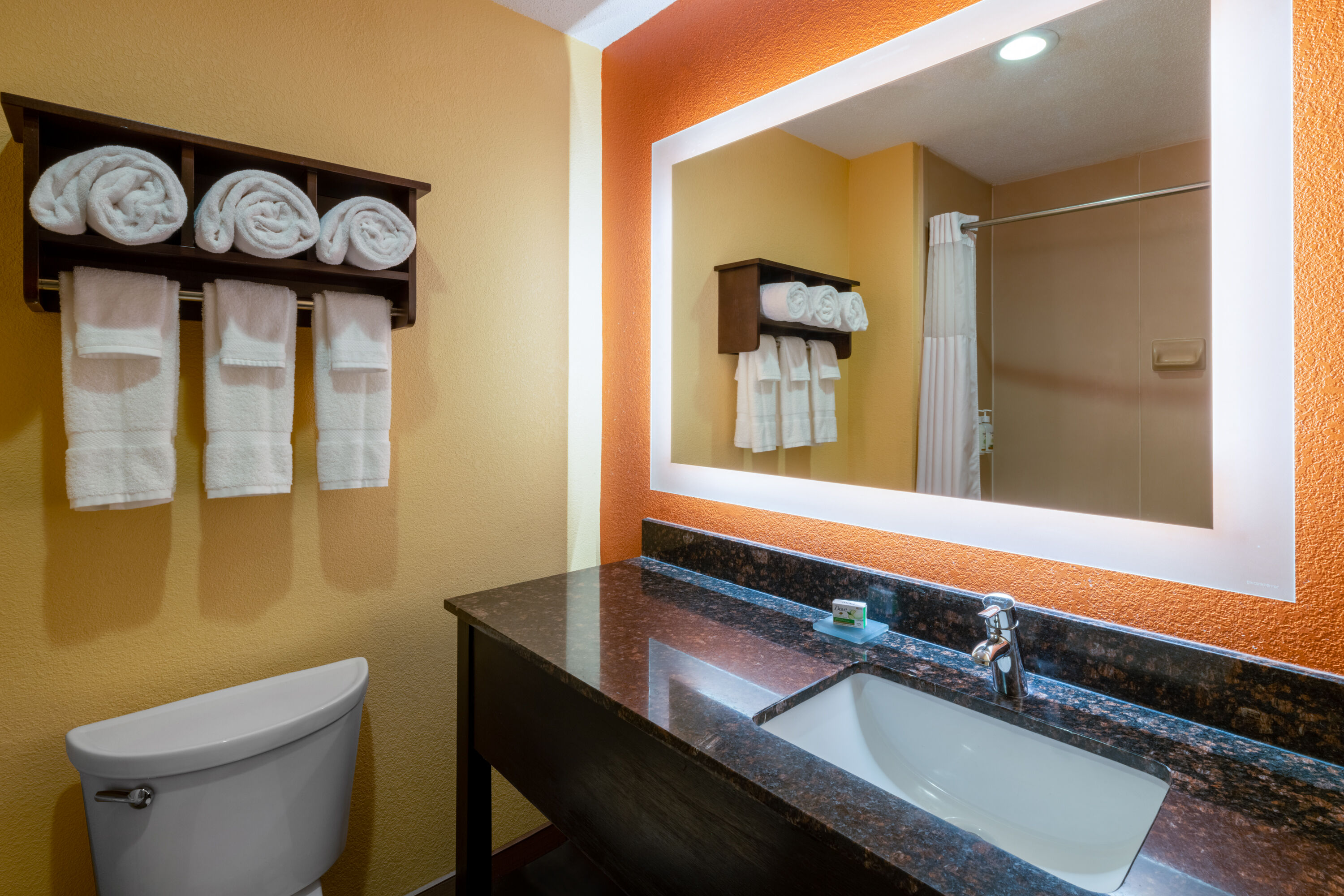 Guest room bath at the La Quinta Inn & Suites by Wyndham Florence in Florence, South Carolina