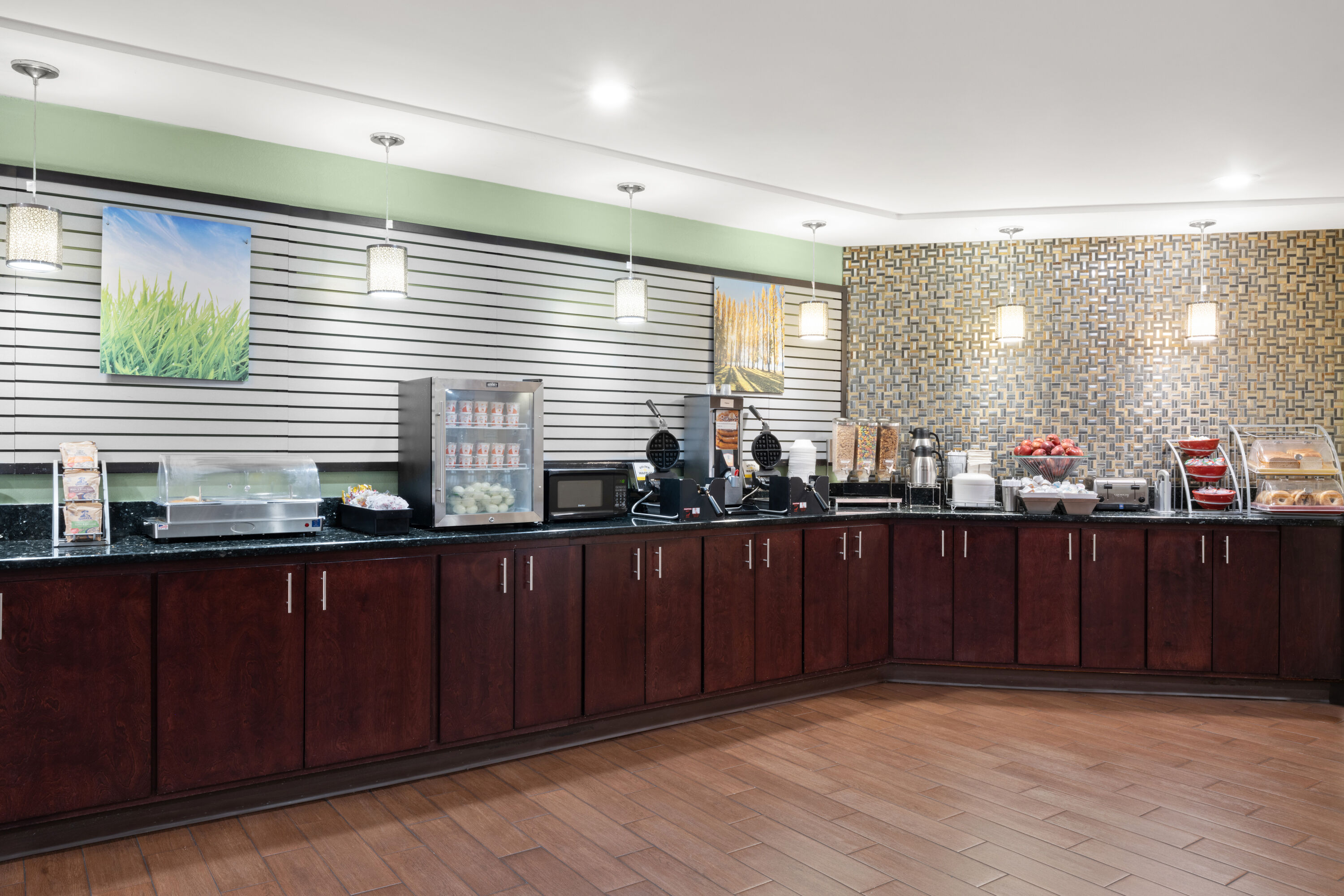 Free breakfast at La Quinta Inn & Suites by Wyndham Florence in Florence, South Carolina