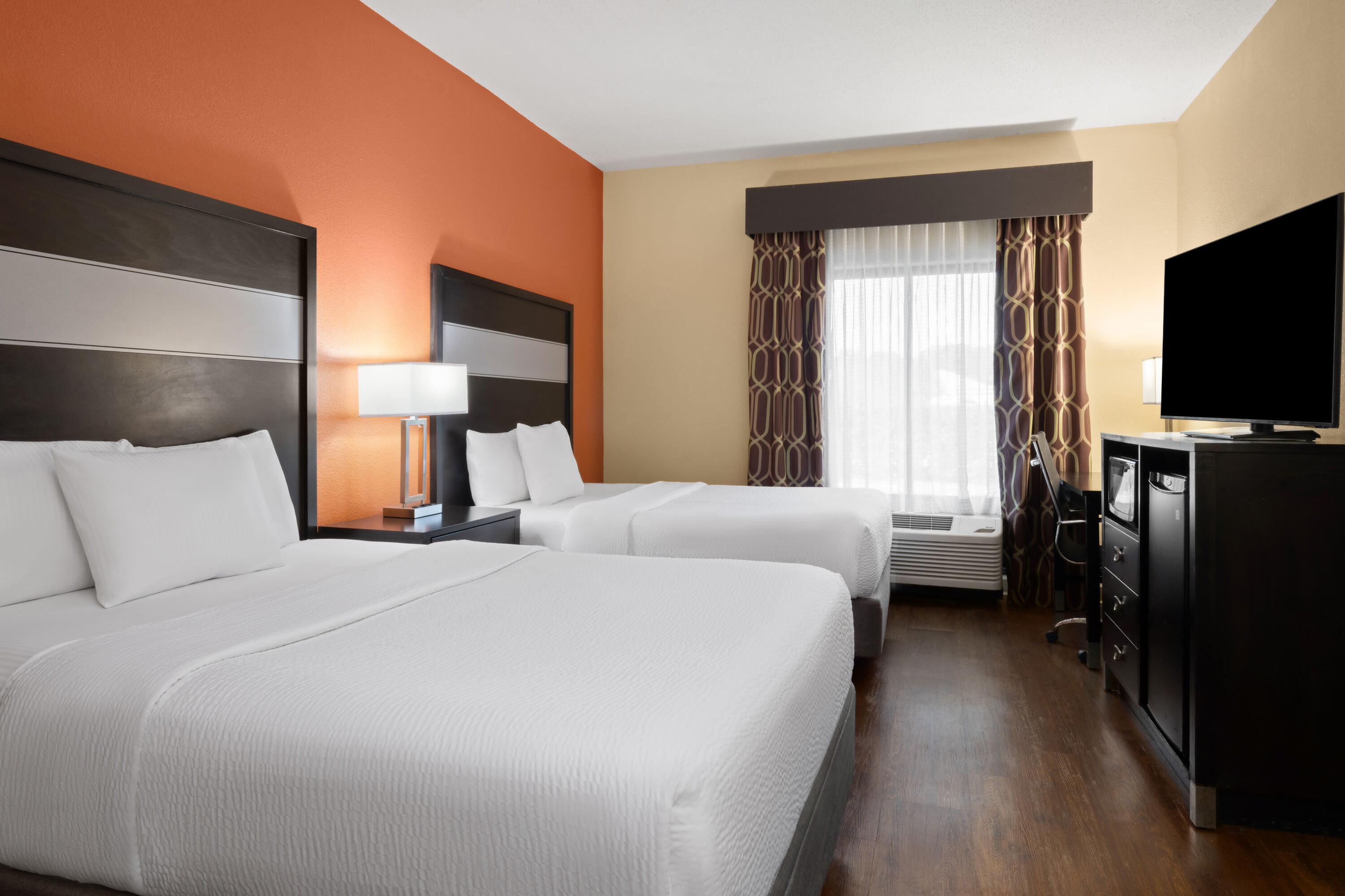 Guest room at the La Quinta Inn & Suites by Wyndham Florence in Florence, South Carolina