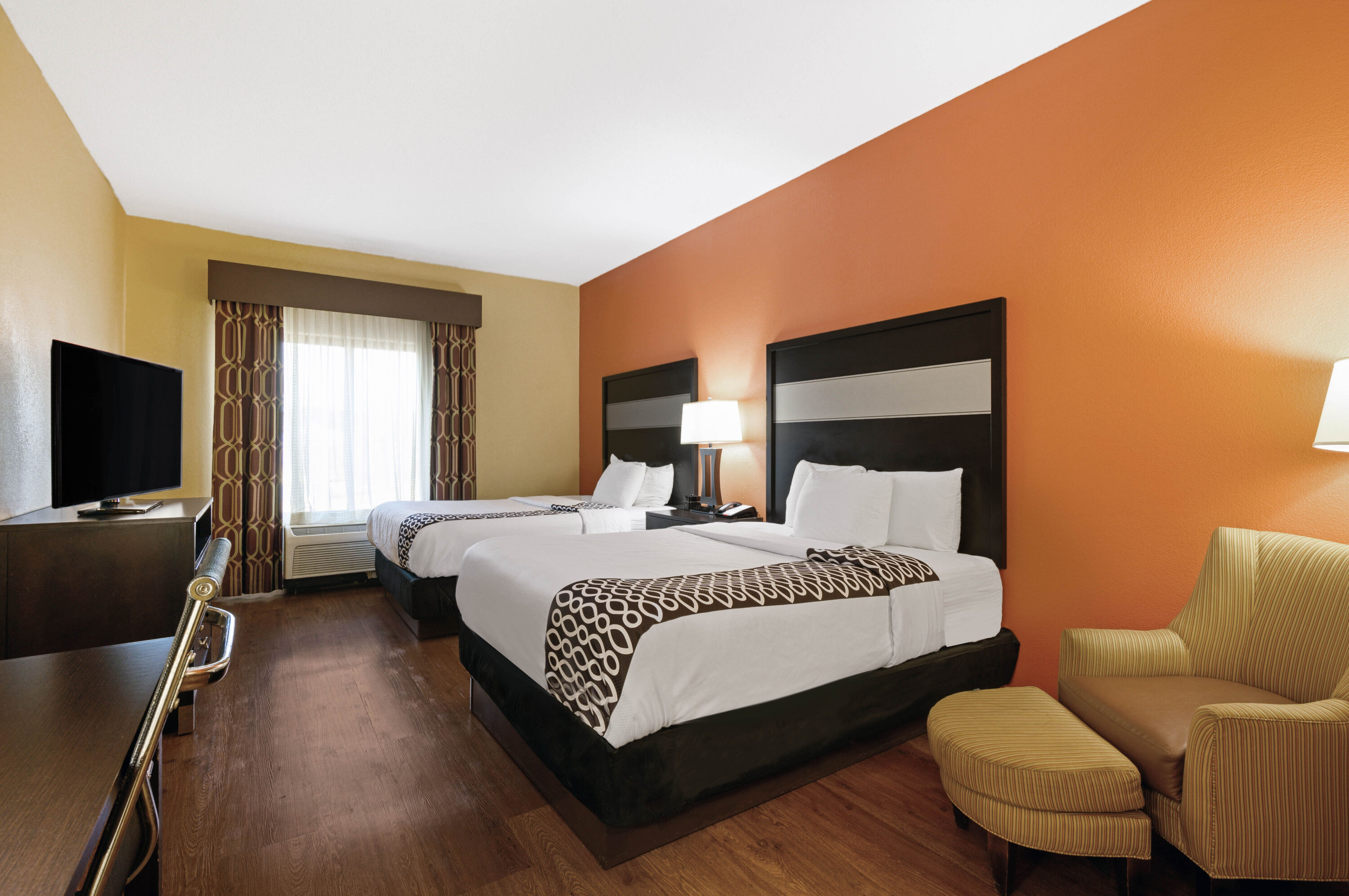 Guest room at the La Quinta Inn & Suites by Wyndham Florence in Florence, South Carolina