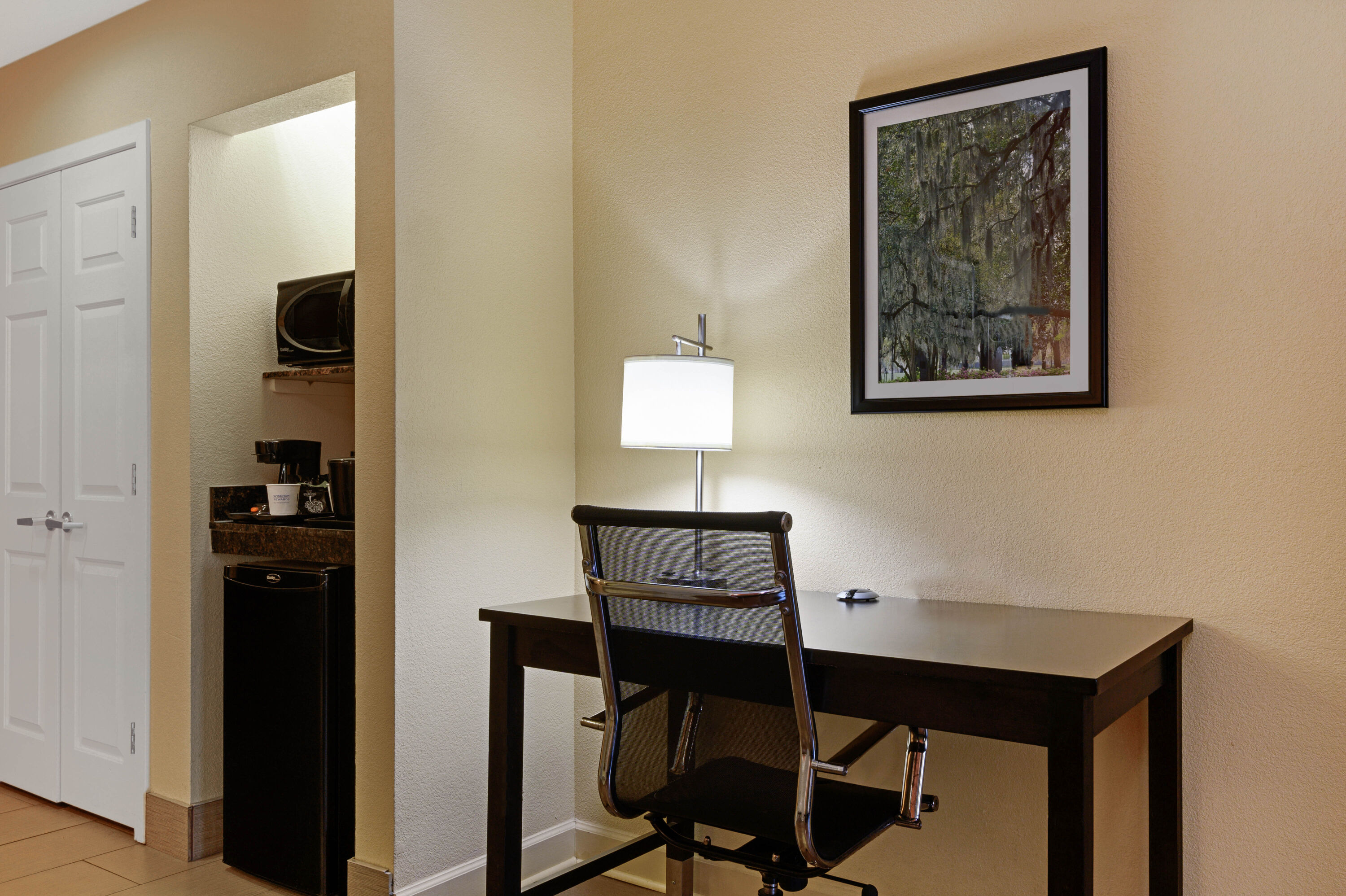 Guest room feature at the La Quinta Inn & Suites by Wyndham Florence in Florence, South Carolina