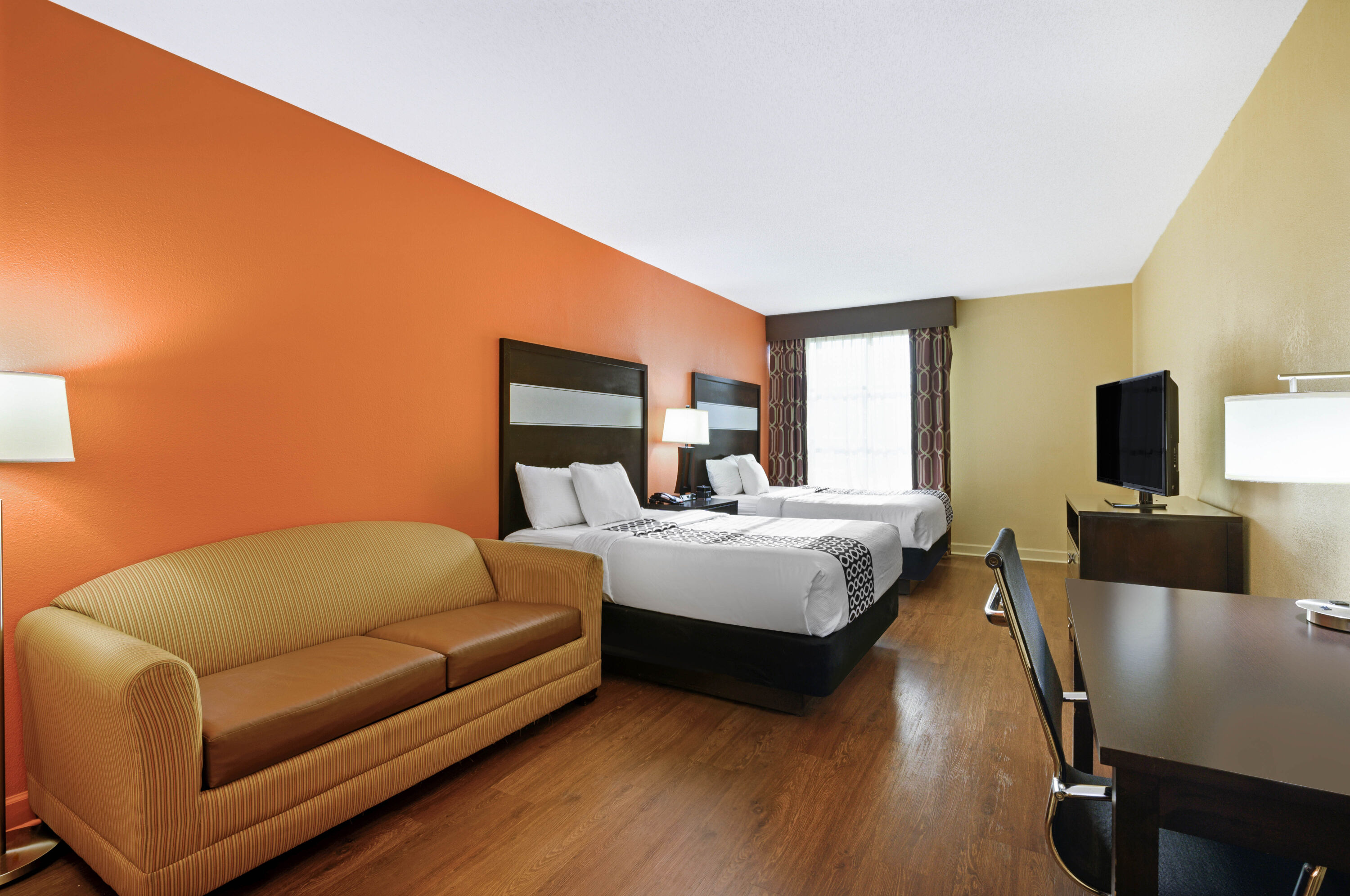 La Quinta Inn & Suites by Wyndham Florence suite in Florence, South Carolina