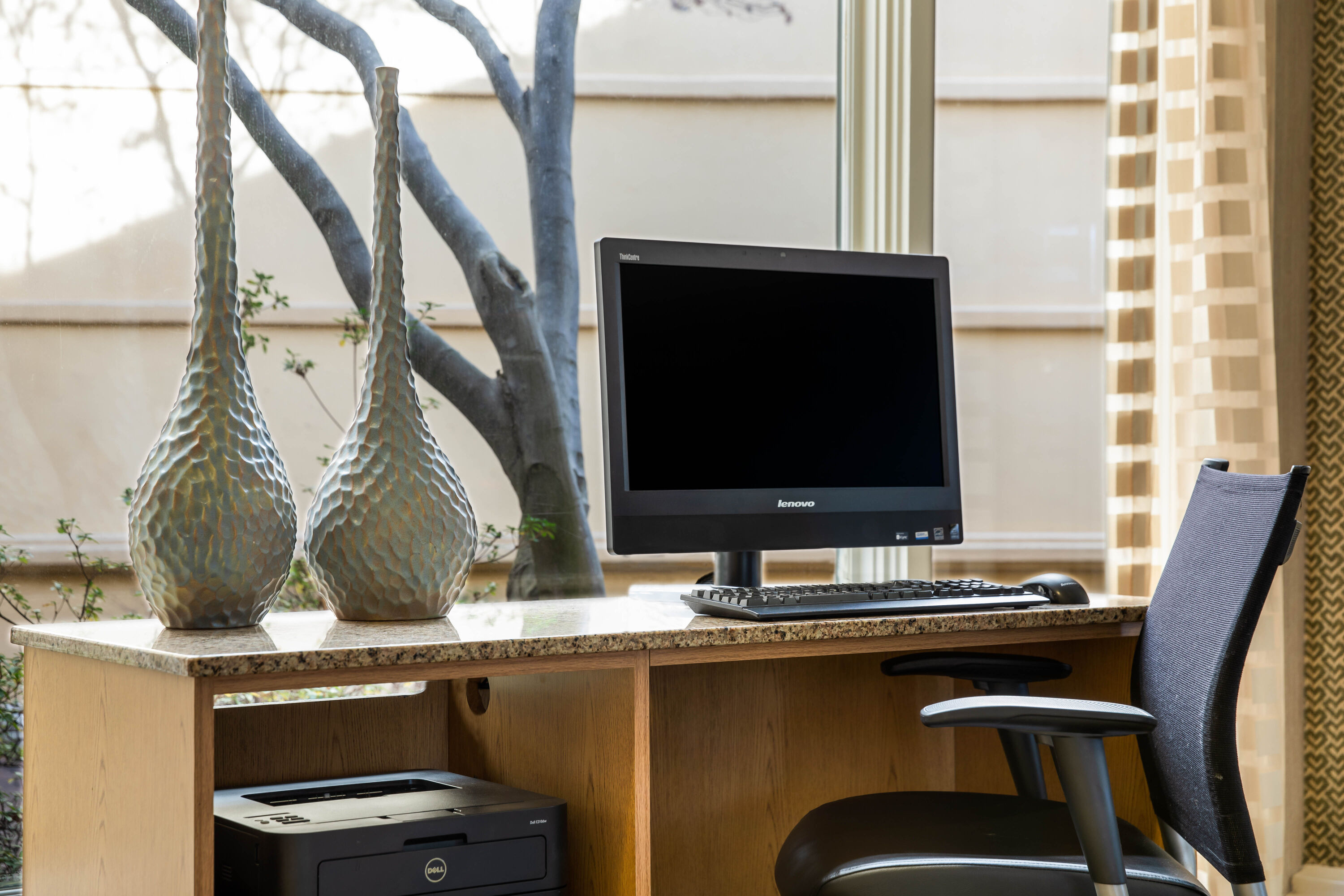 La Quinta Inn & Suites by Wyndham Greenville Haywood business center in Greenville, South Carolina