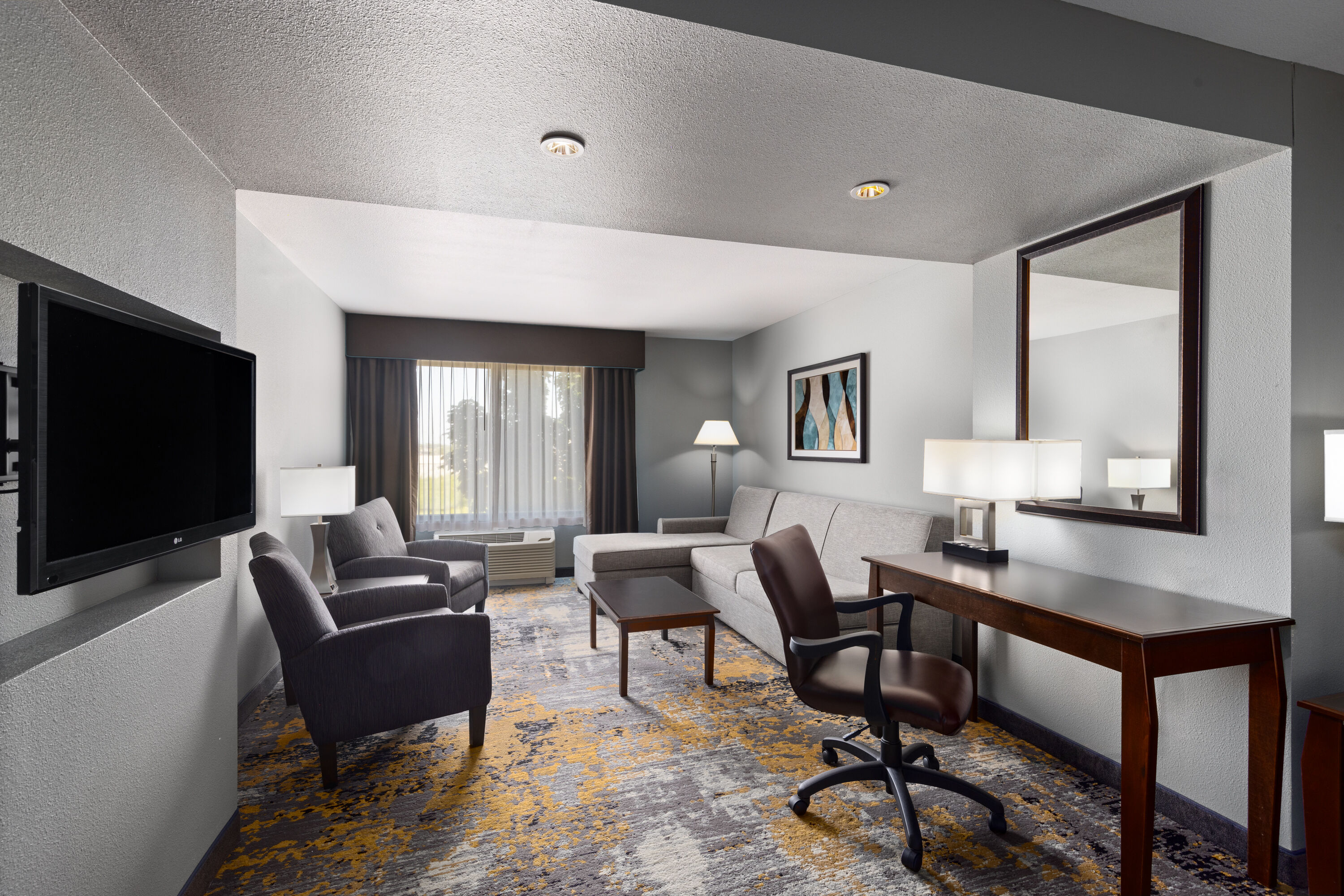 Guest room at the La Quinta Inn & Suites by Wyndham Sioux Falls in Sioux Falls, South Dakota
