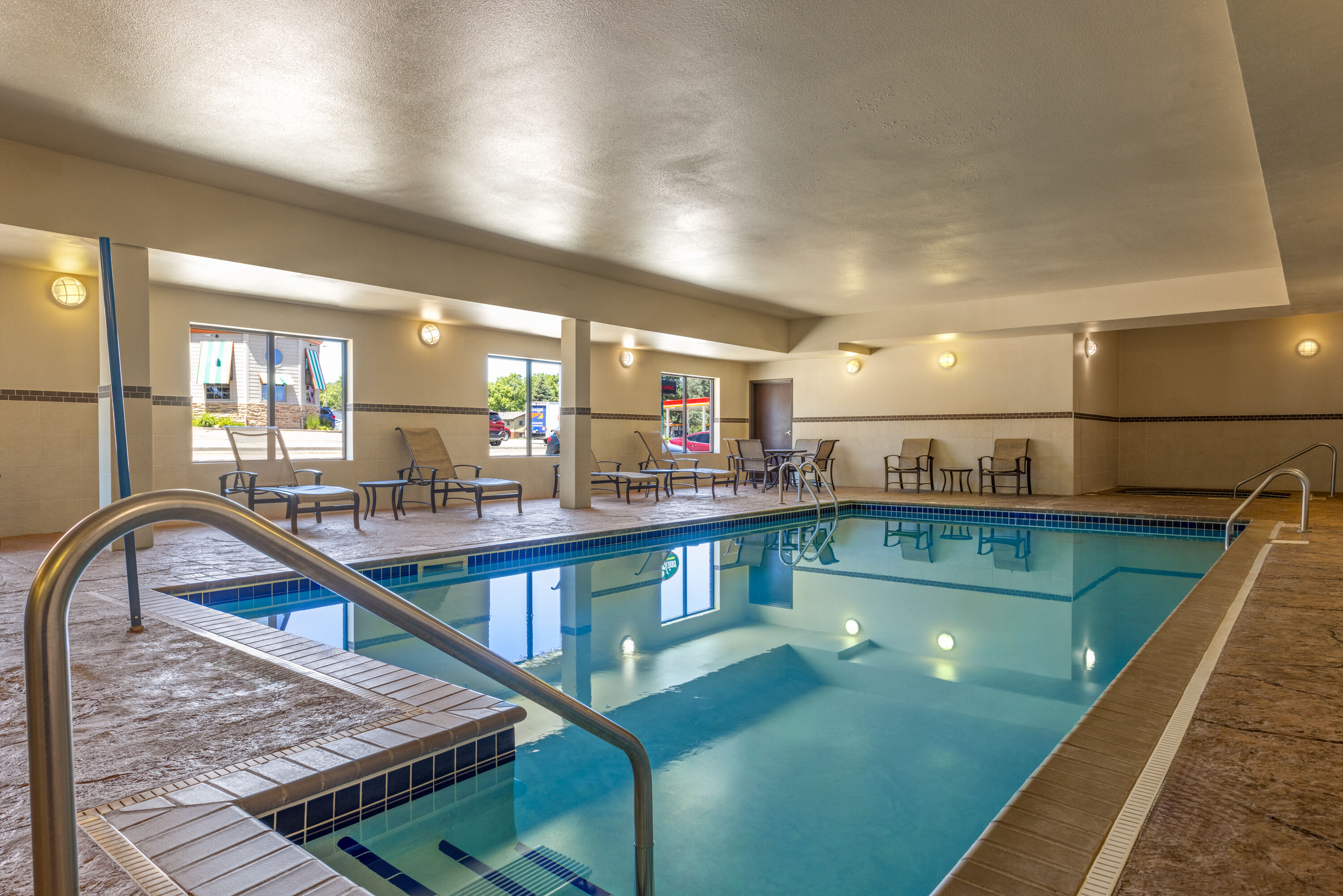 Indoor pool at the La Quinta Inn & Suites by Wyndham Sioux Falls in Sioux Falls, South Dakota