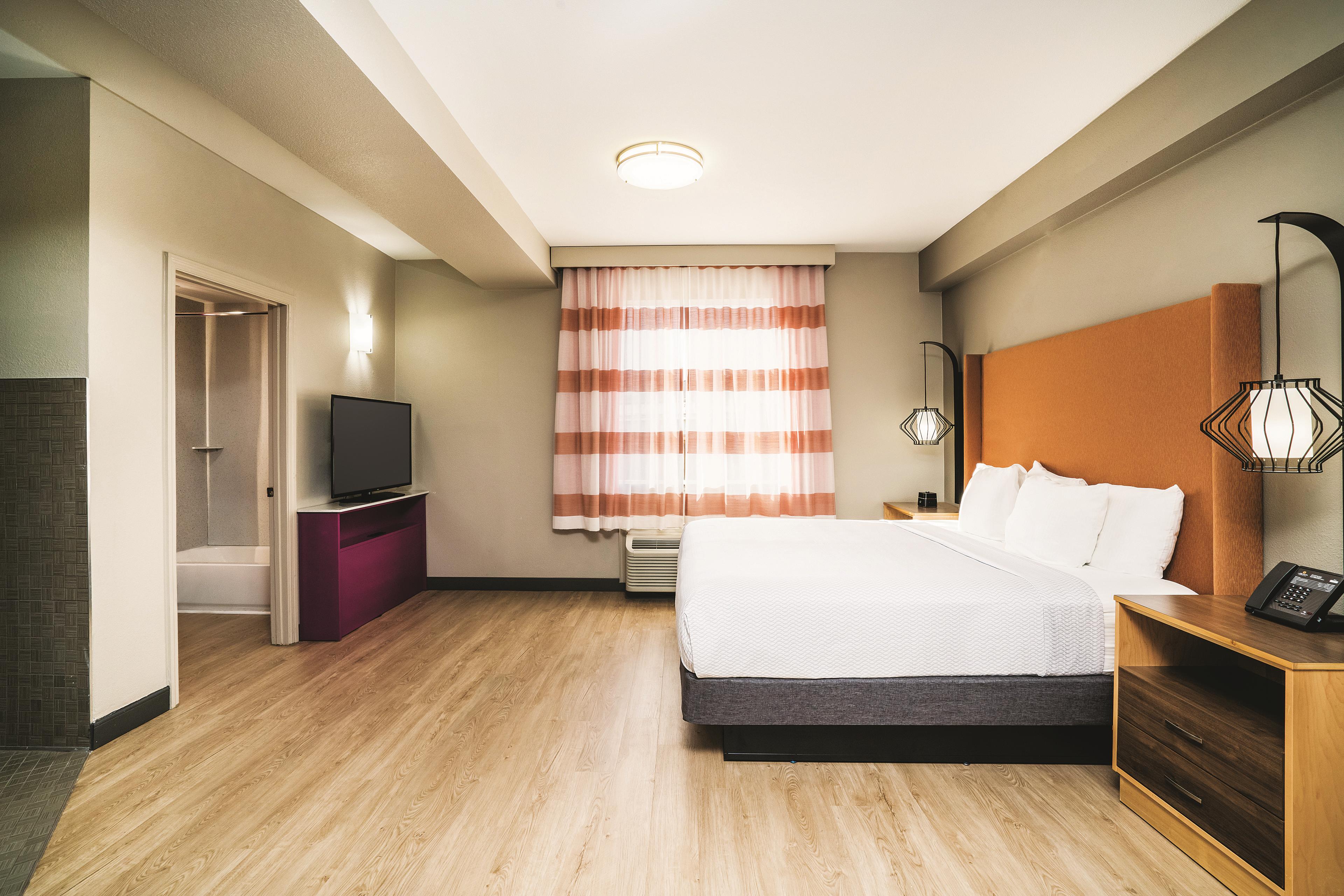La Quinta Inn Amp Suites By Wyndham Chattanooga Hamilton