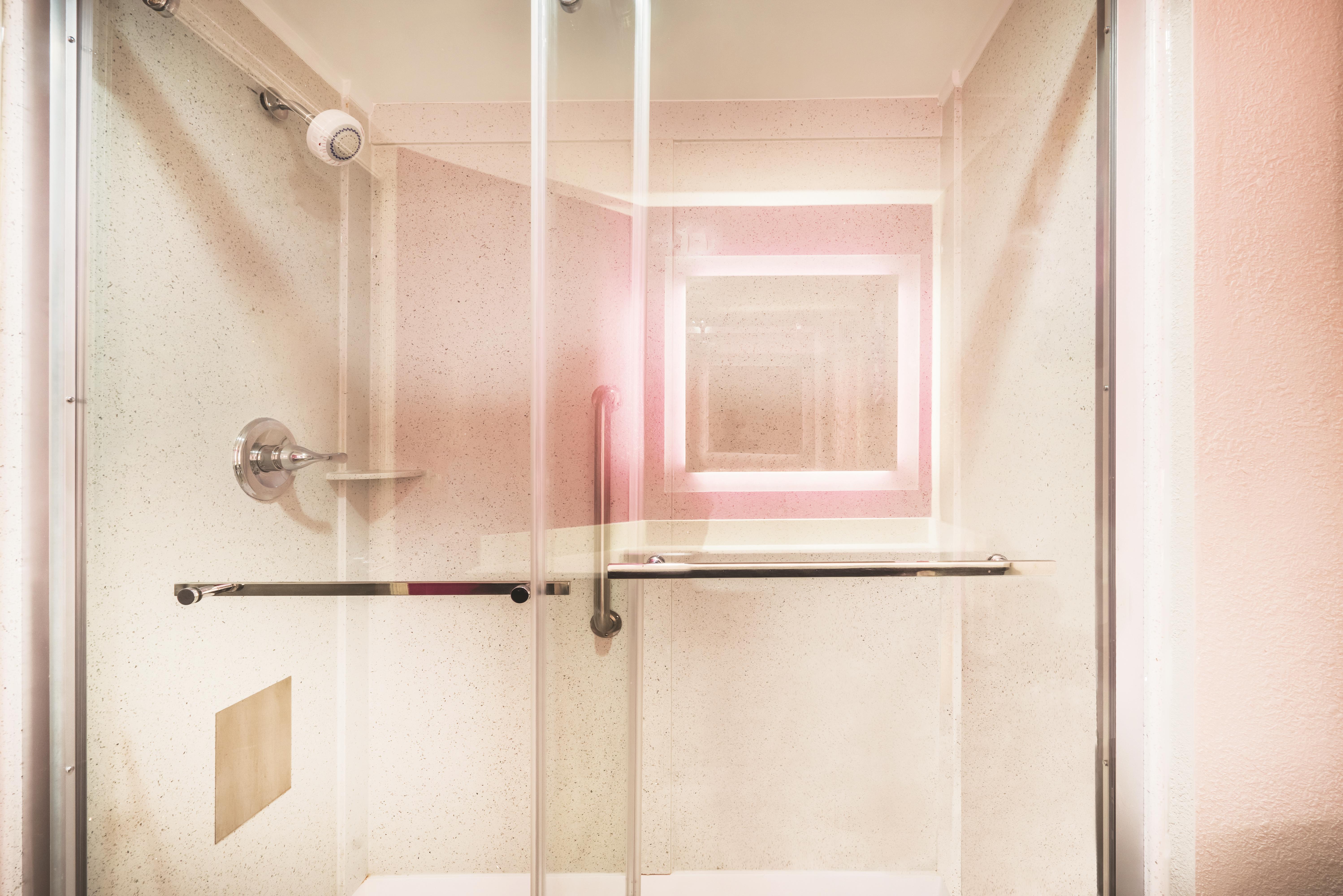 La Quinta Inn & Suites by Wyndham Chattanooga-Hamilton Place suite in Chattanooga, Tennessee