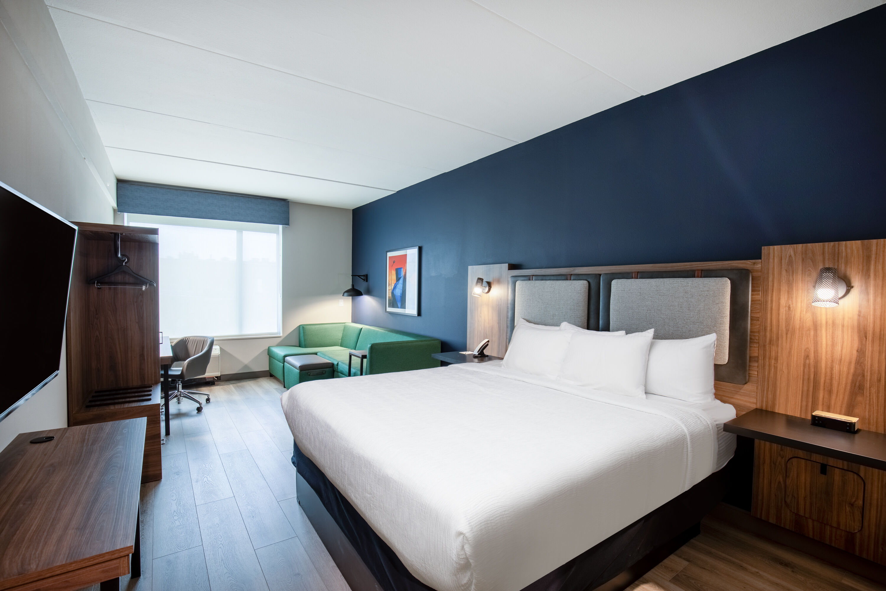 Guest room at the La Quinta Inn & Suites by Wyndham Chattanooga Downtown/South in Chattanooga, Tennessee