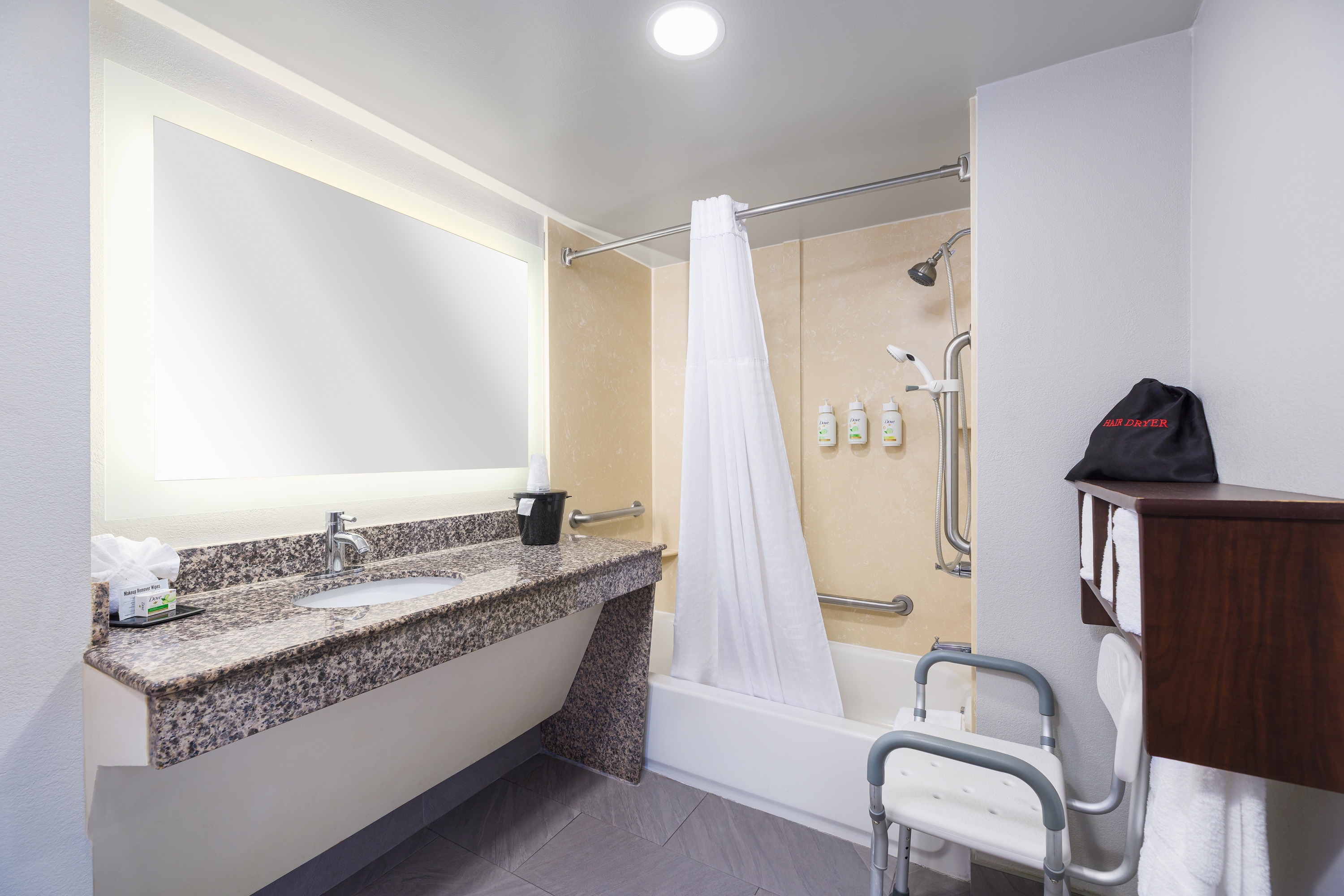 Guest room bath at the La Quinta Inn & Suites by Wyndham Clarksville in Clarksville, Tennessee