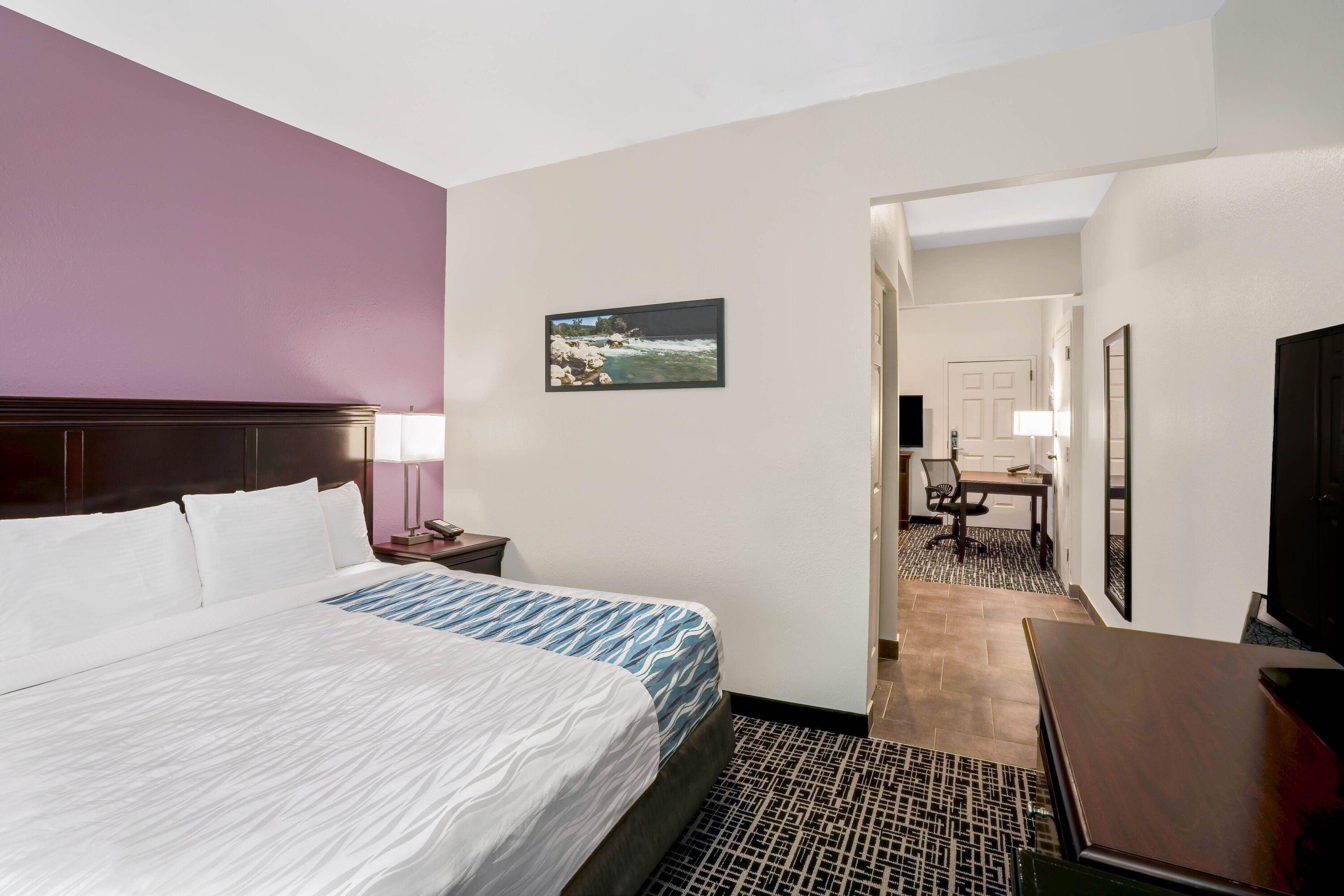 Guest room at the La Quinta Inn & Suites by Wyndham Cookeville in Cookeville, Tennessee