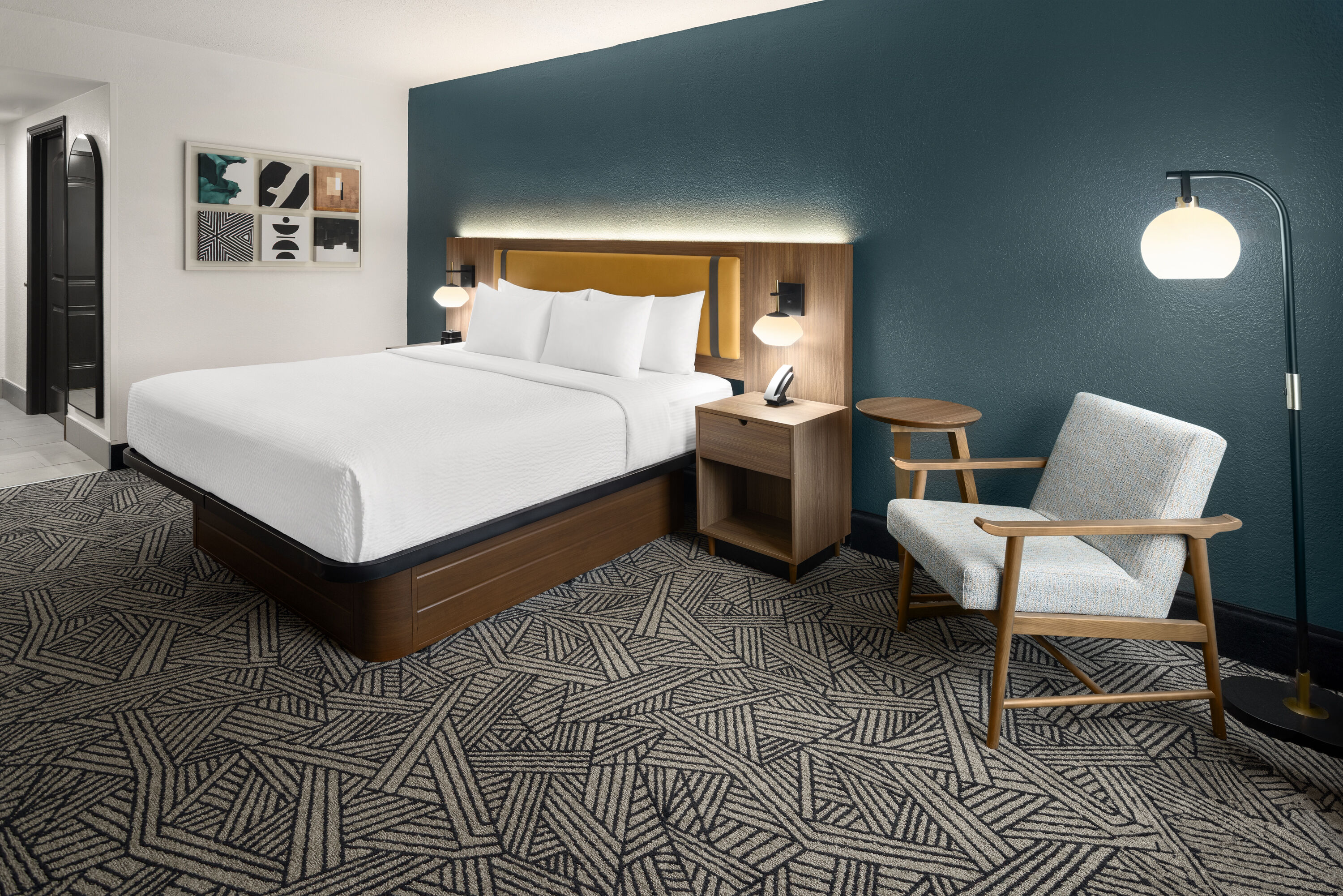 Guest room at the La Quinta Inn & Suites by Wyndham Chattanooga - East Ridge in East Ridge, Tennessee