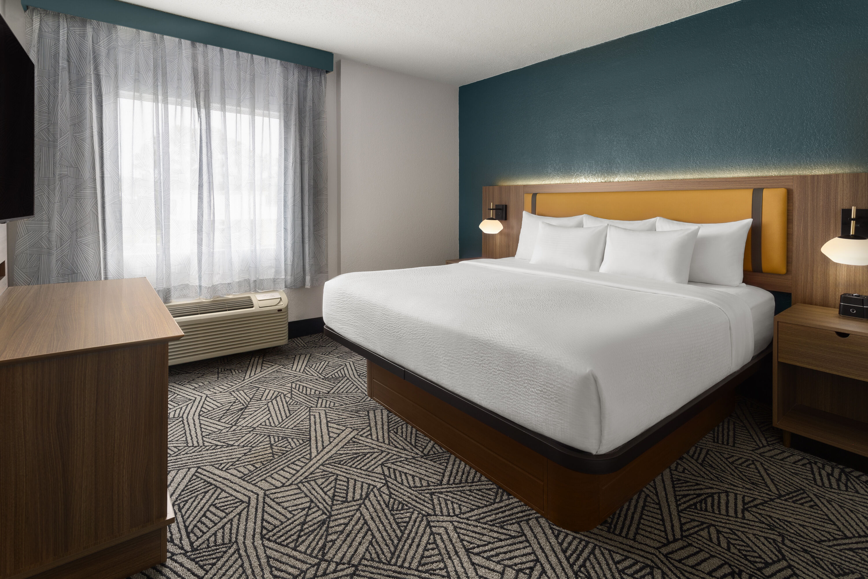 La Quinta Inn & Suites by Wyndham Chattanooga - East Ridge suite in East Ridge, Tennessee