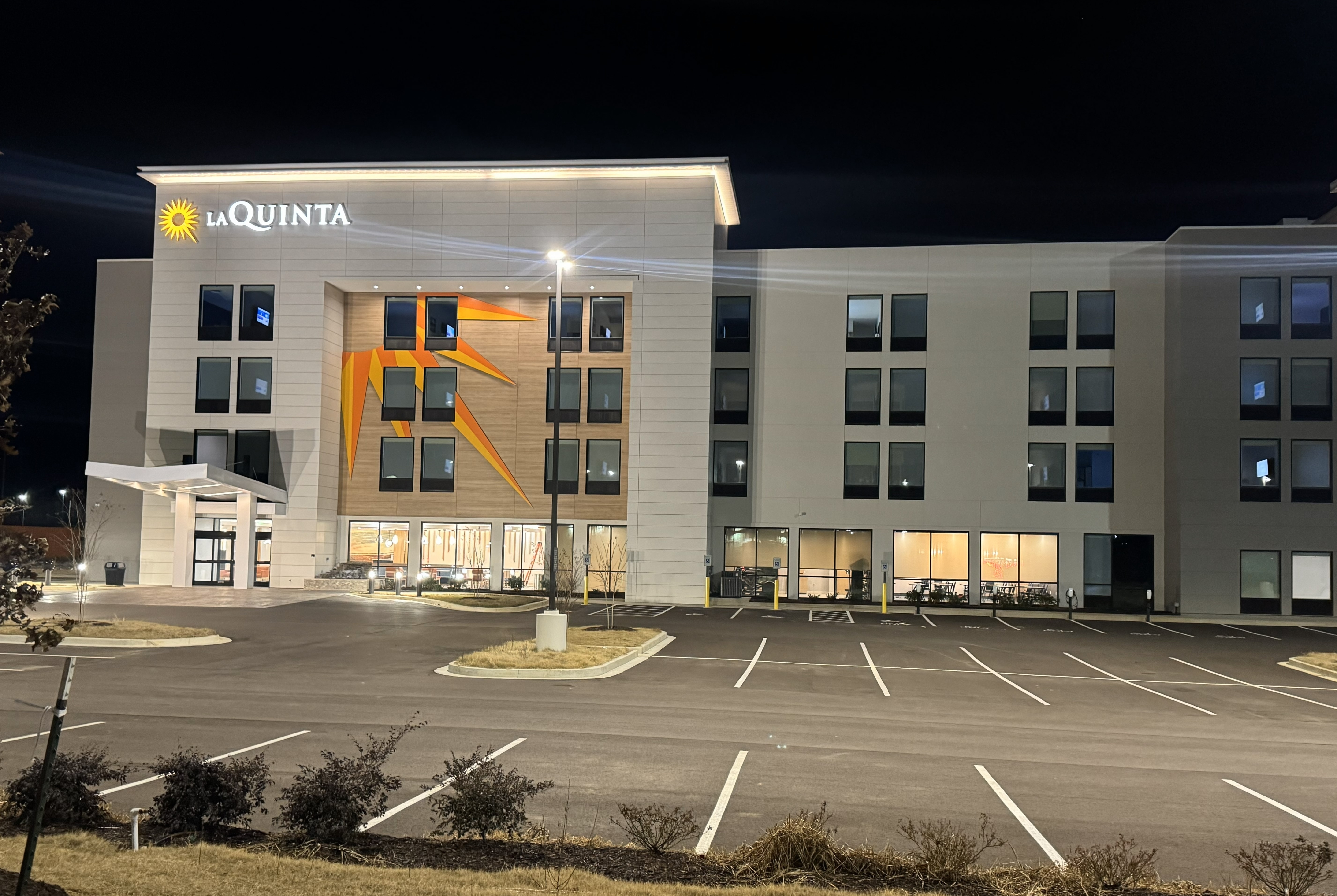 Exterior of La Quinta Inn & Suites by Wyndham Jackson hotel in Jackson, Tennessee