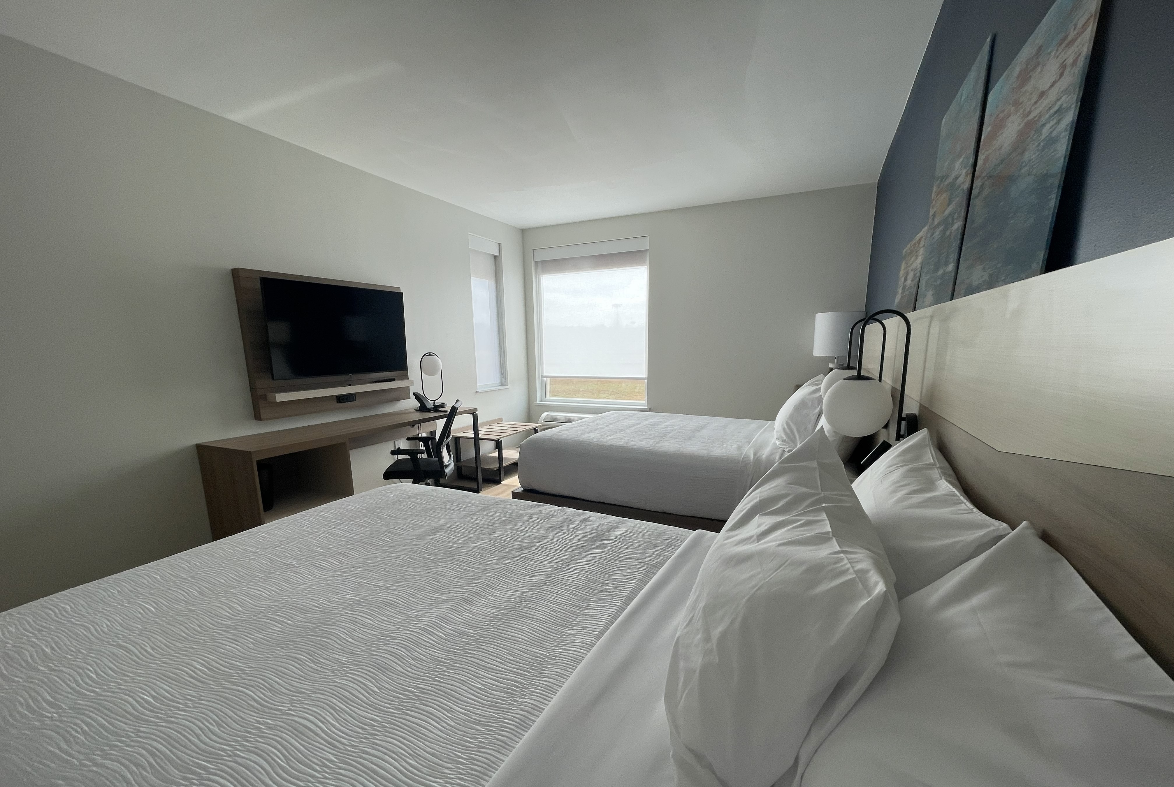 Guest room at the La Quinta Inn & Suites by Wyndham Jackson in Jackson, Tennessee