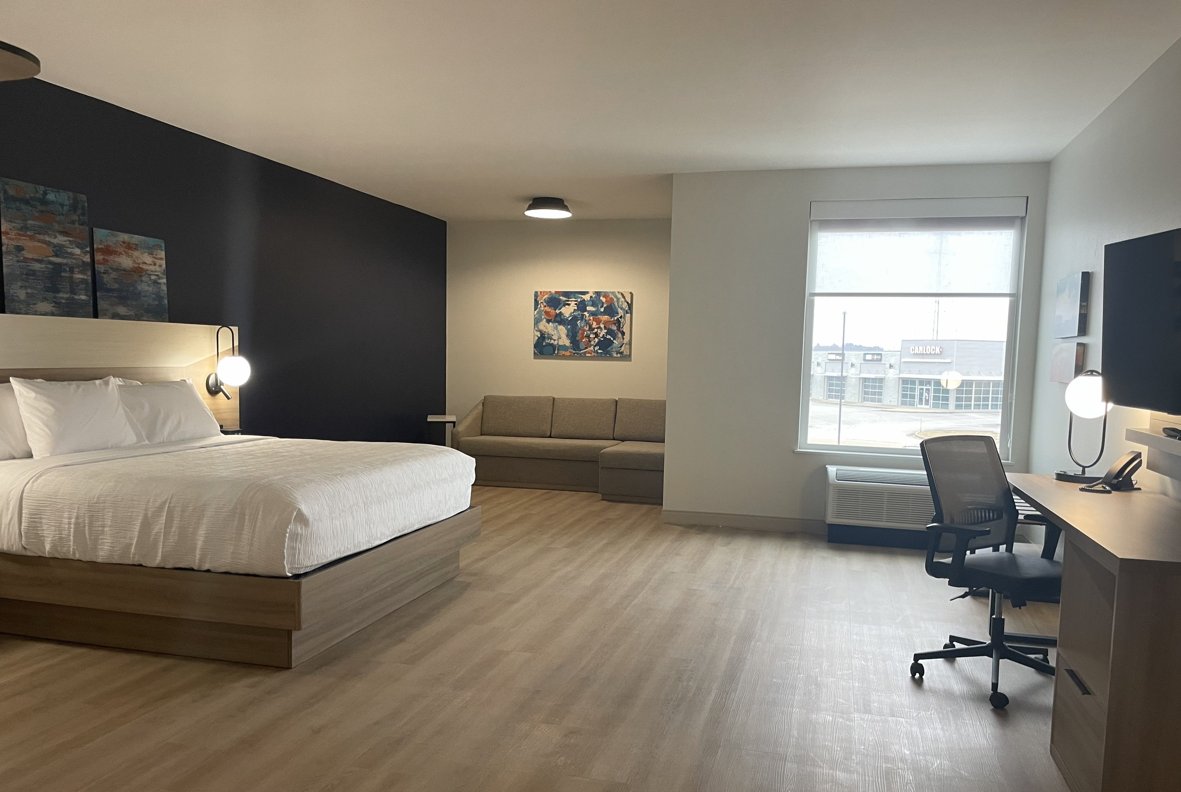 Guest room at the La Quinta Inn & Suites by Wyndham Jackson in Jackson, Tennessee