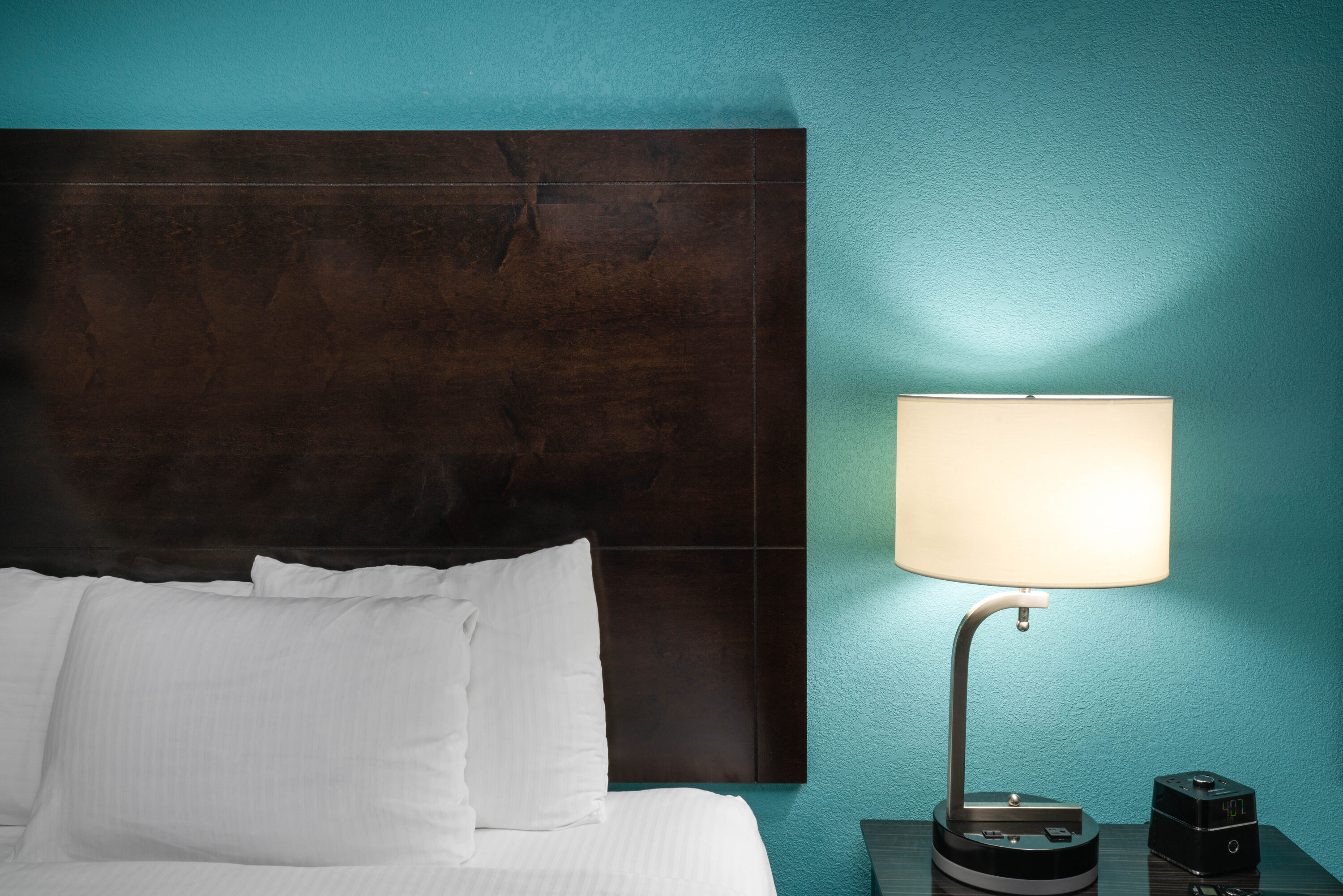 Guest room feature at the La Quinta Inn & Suites by Wyndham Knoxville East in Knoxville, Tennessee