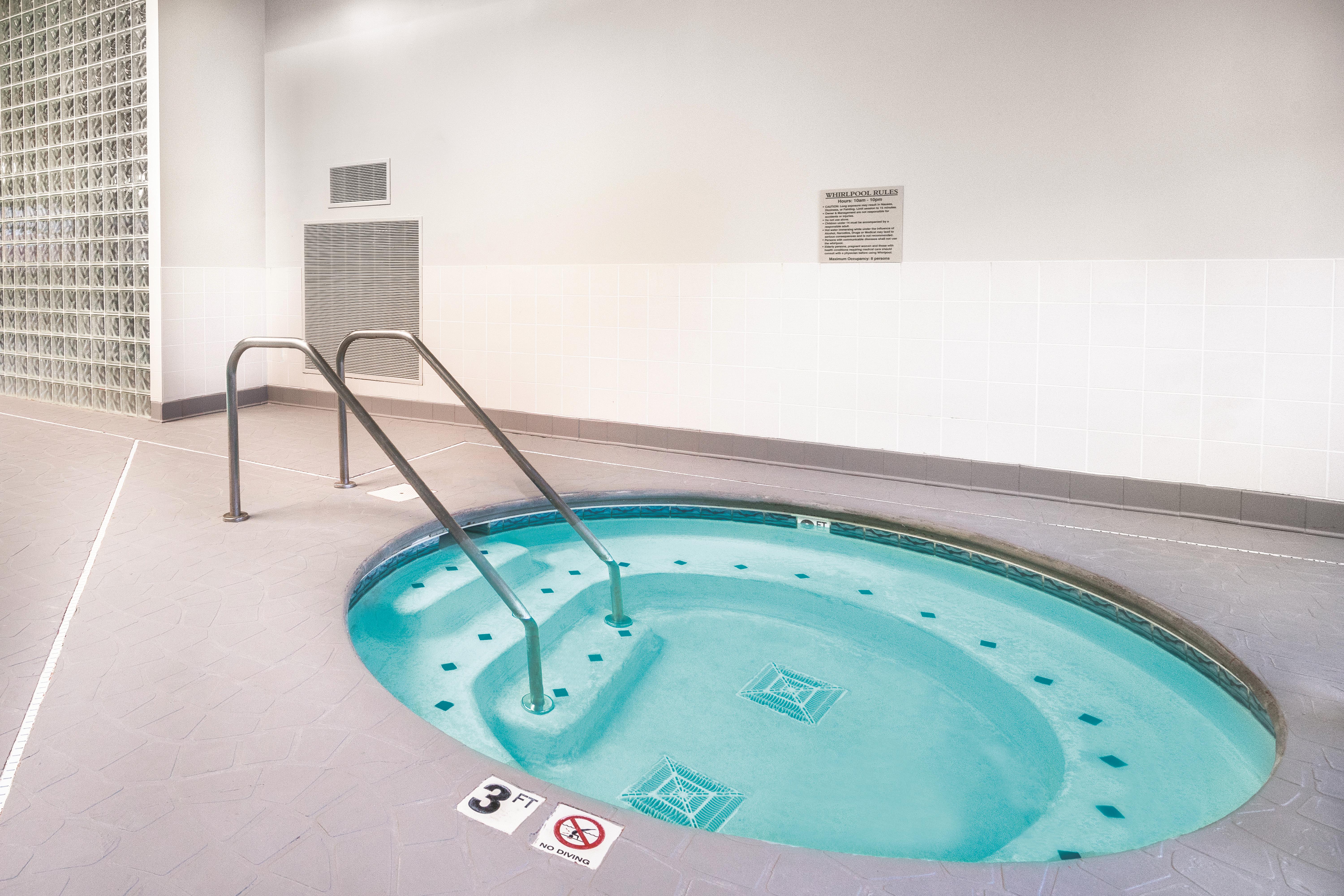 Pool at the La Quinta Inn & Suites by Wyndham Loudon in Loudon, Tennessee