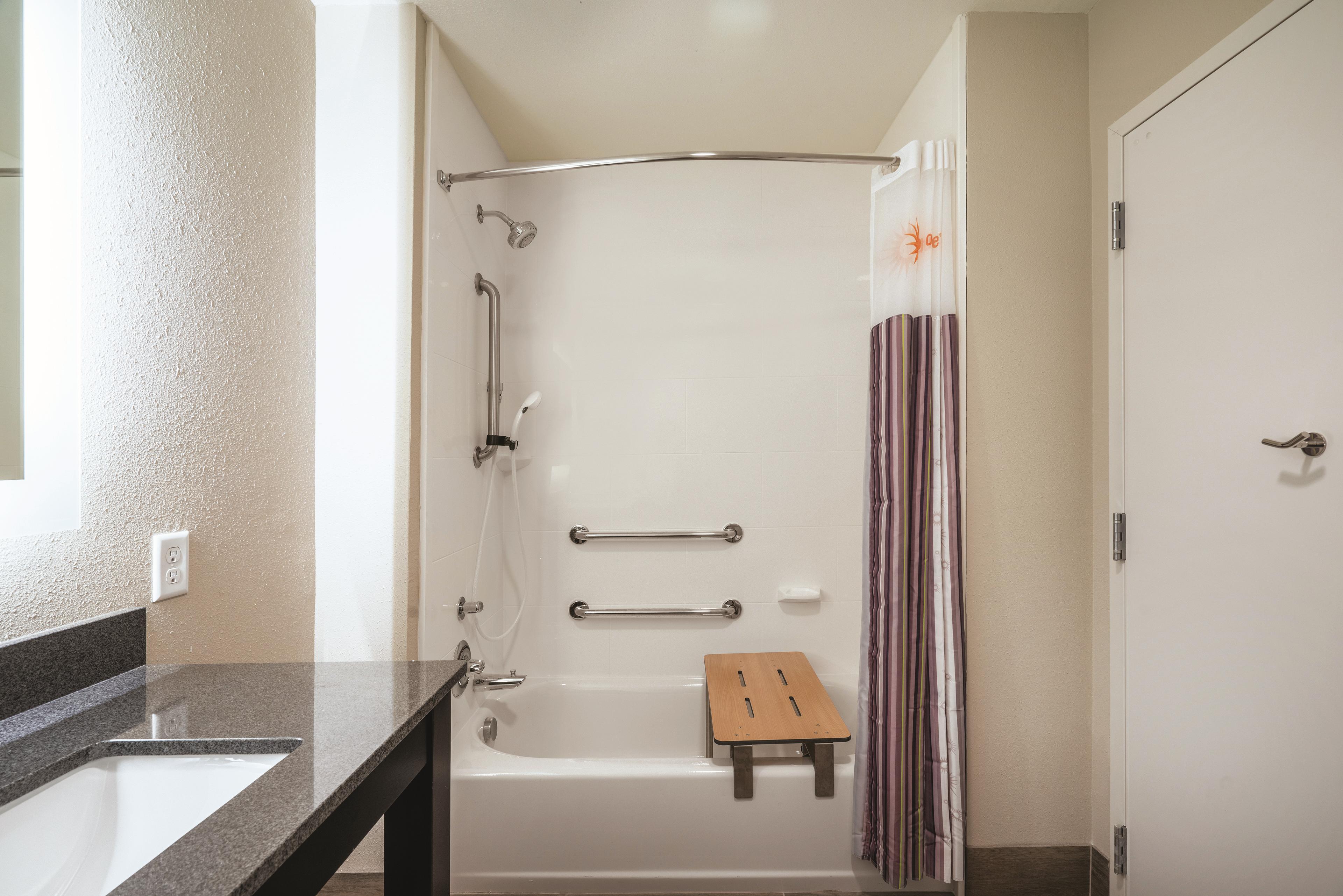 Guest room at the La Quinta Inn & Suites by Wyndham Memphis Downtown in Memphis, Tennessee