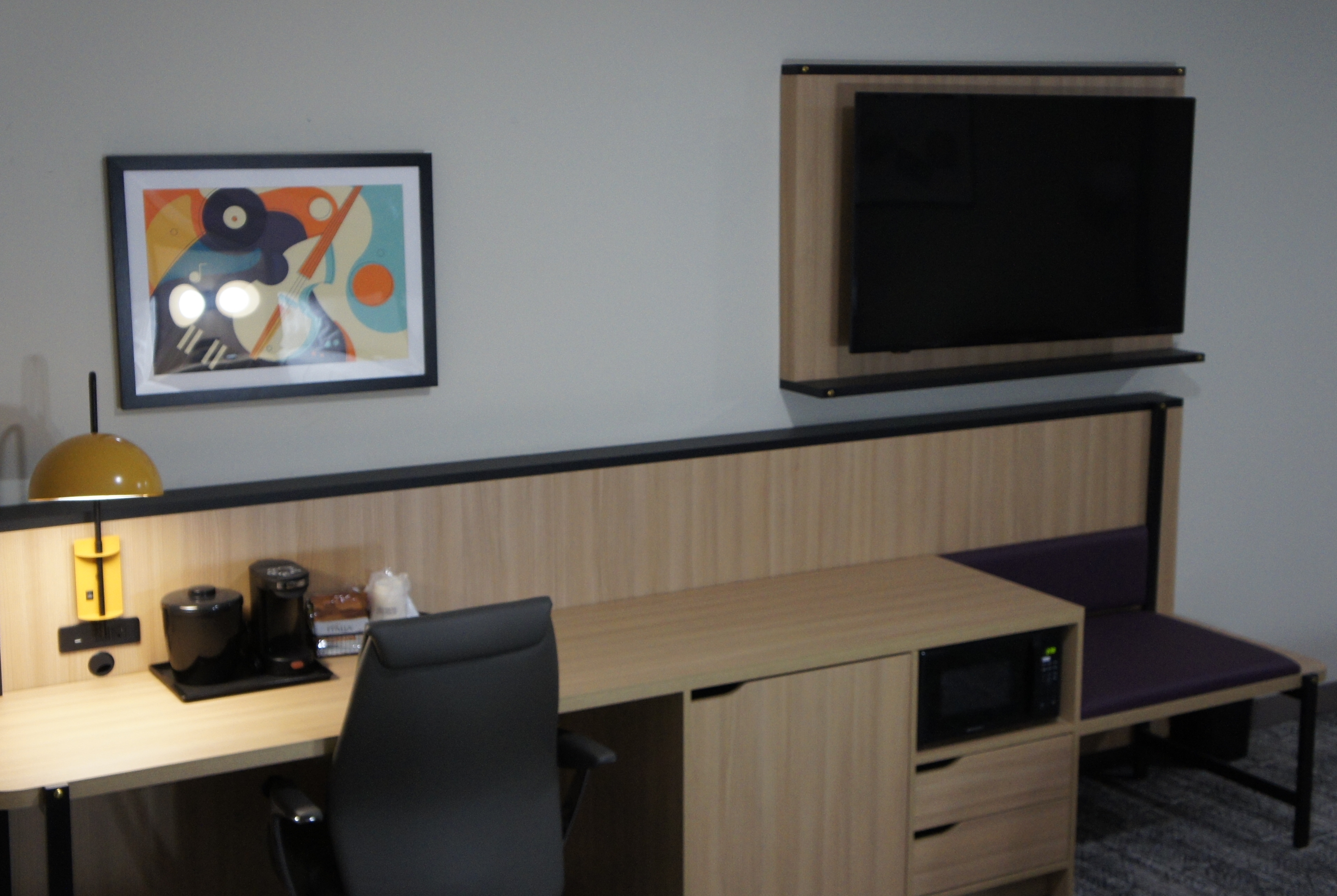 Guest room at the La Quinta Inn & Suites by Wyndham Memphis East in Memphis, Tennessee