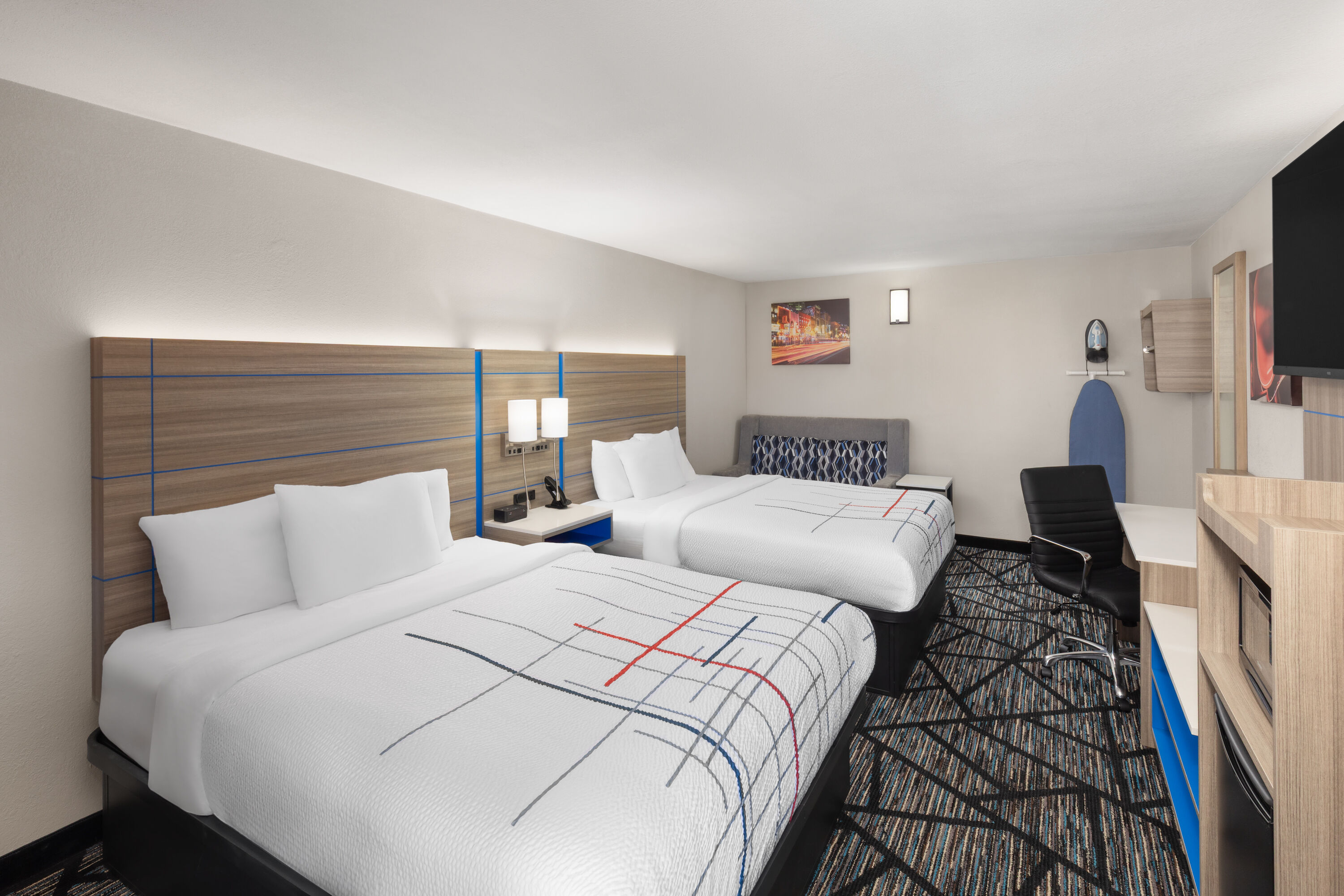 Guest room at the La Quinta Inn by Wyndham Nashville South in Nashville, Tennessee