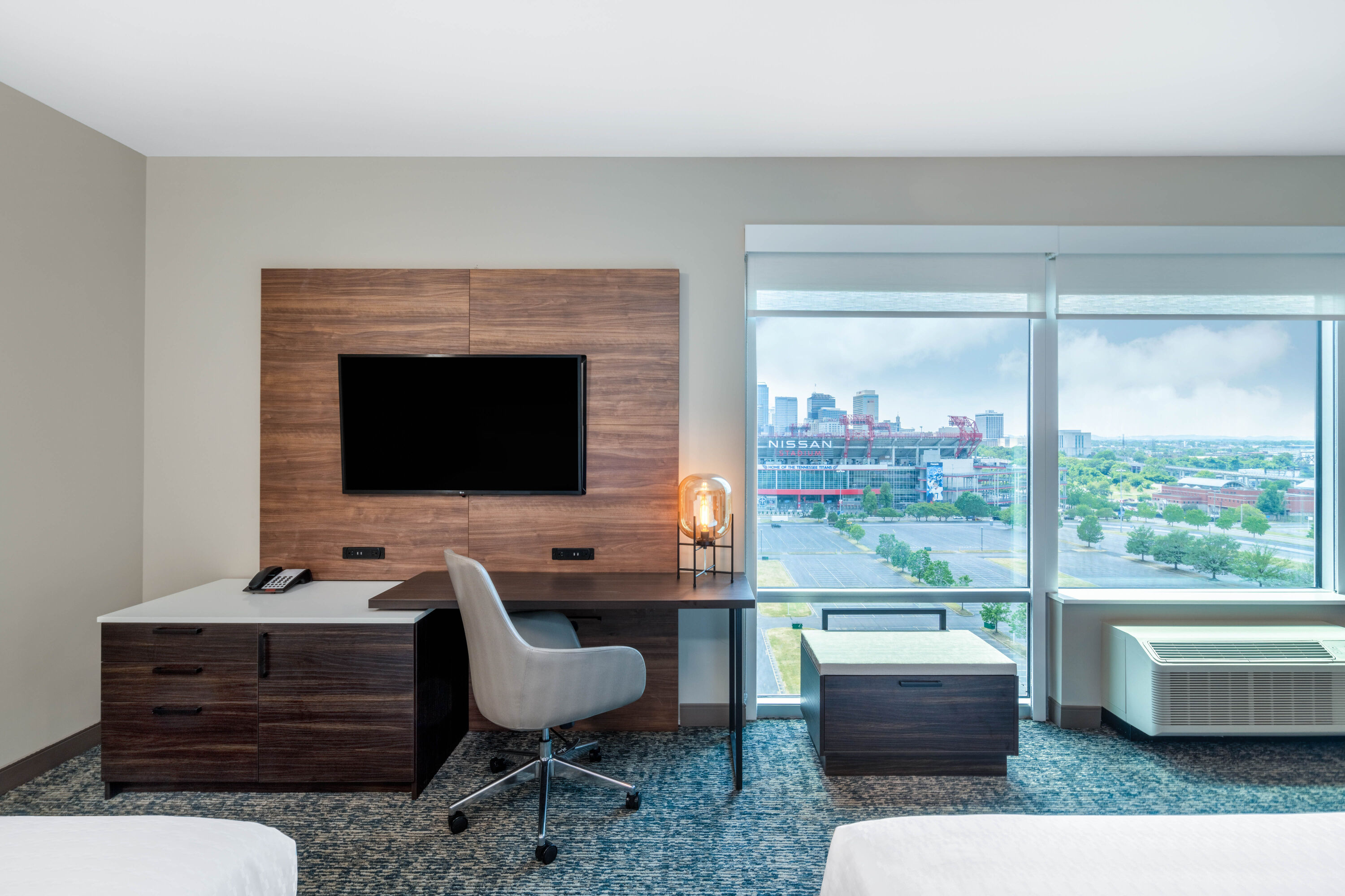 La Quinta Inn & Suites by Wyndham Nashville Downtown/Stadium suite in Nashville, Tennessee