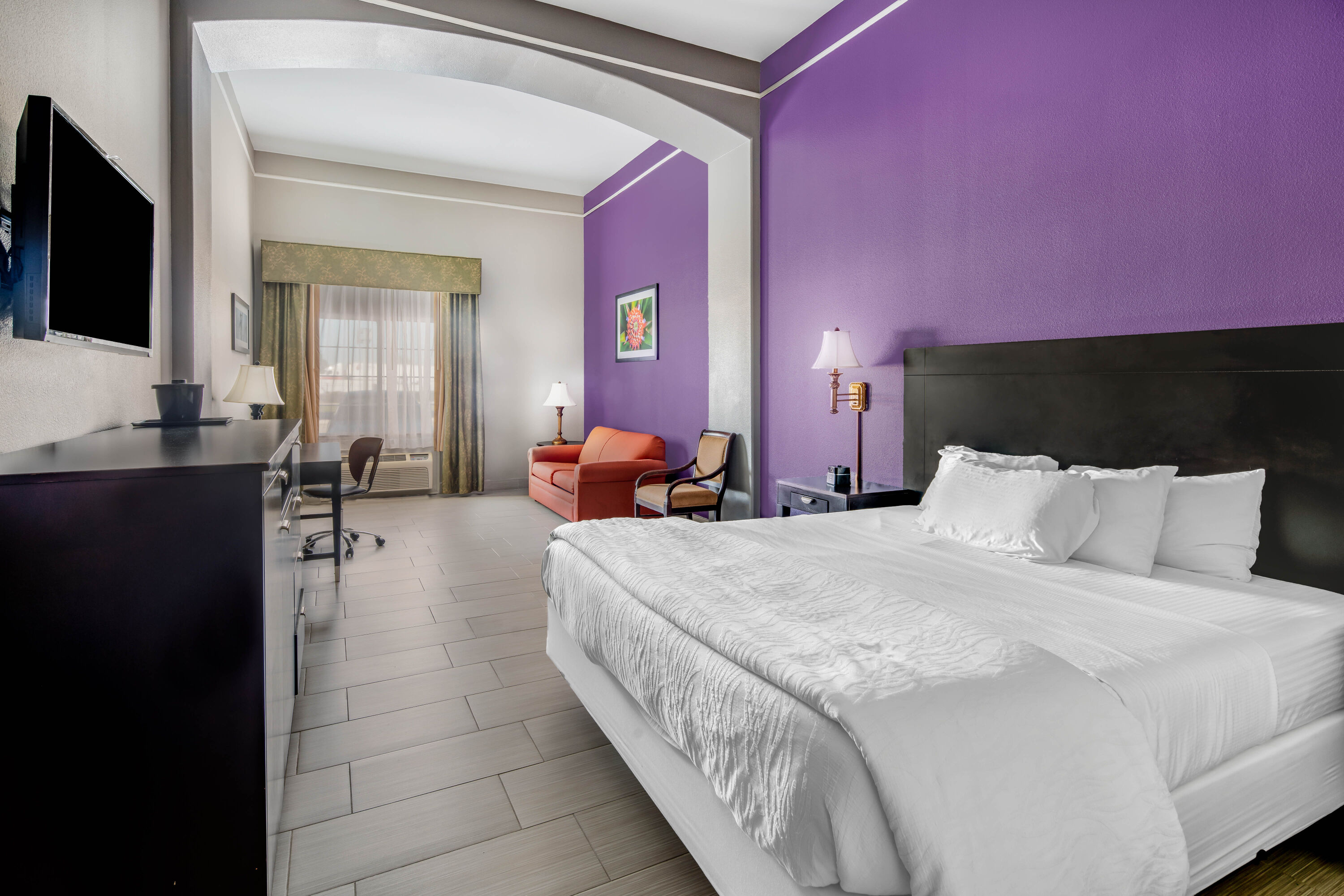 La Quinta Inn & Suites by Wyndham Alamo - McAllen East suite in Alamo, Texas