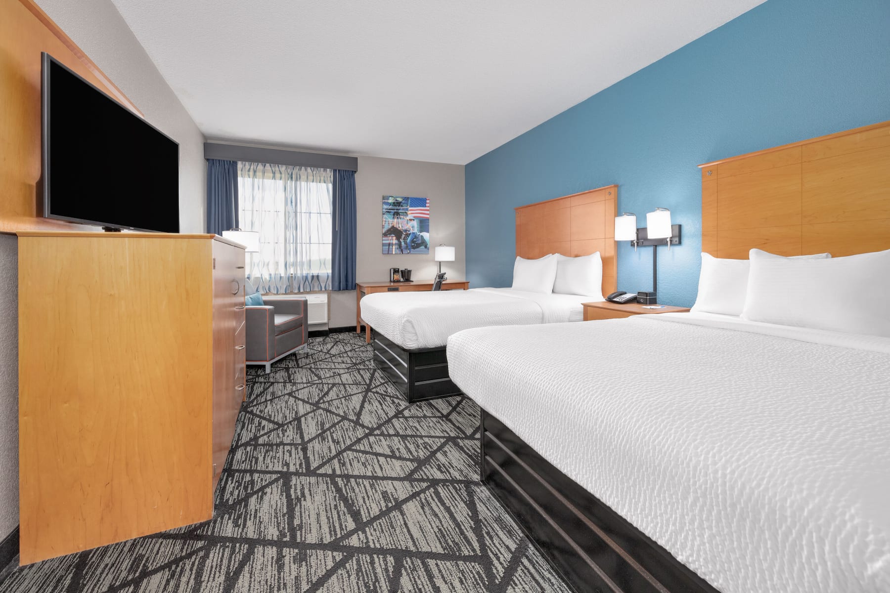 Guest room at the La Quinta Inn & Suites by Wyndham Alvarado in Alvarado, Texas