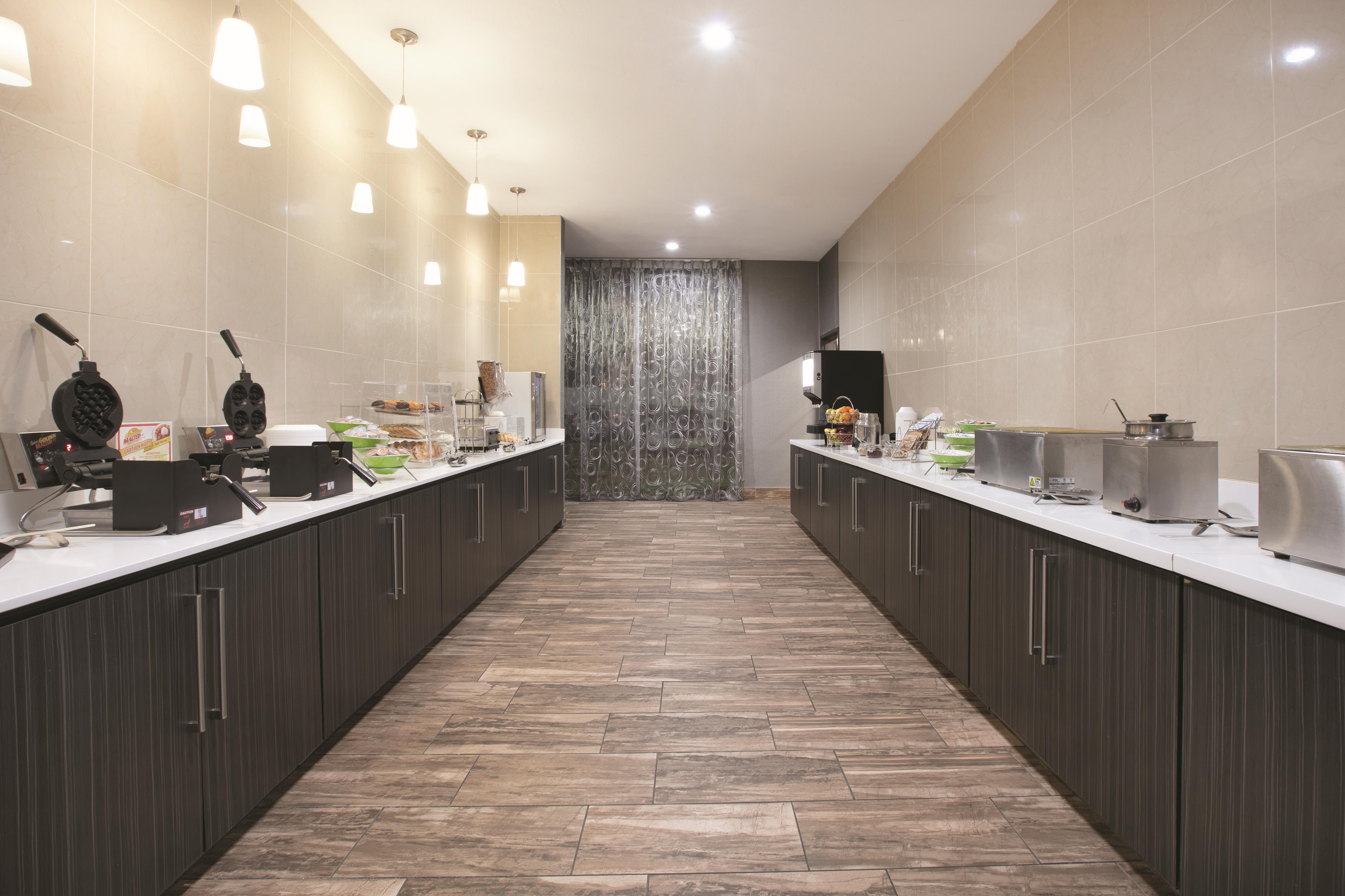 La Quinta Inn Amp Suites By Wyndham Amarillo Airport