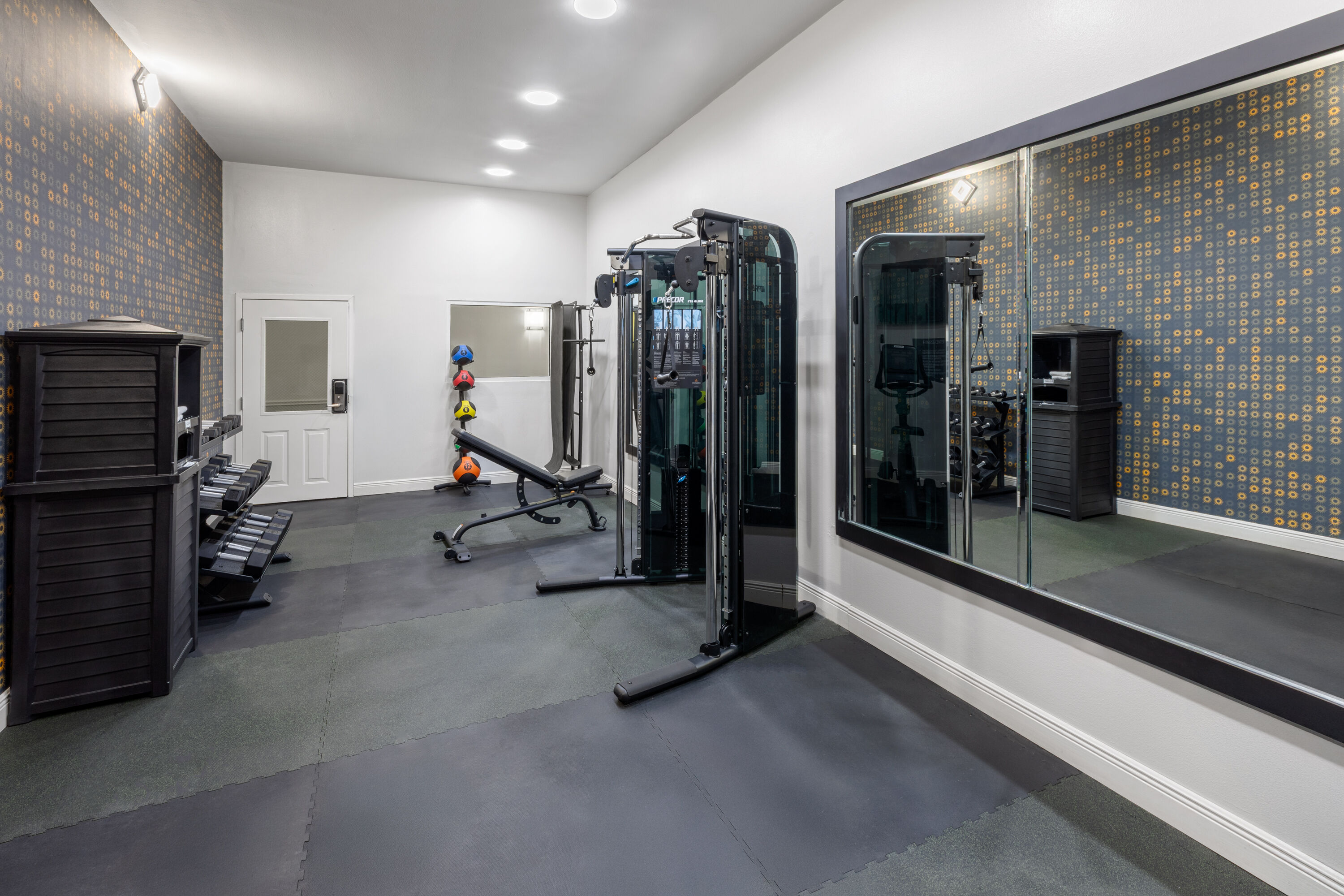 Fitness room at La Quinta Inn & Suites by Wyndham Angleton in Angleton, Texas