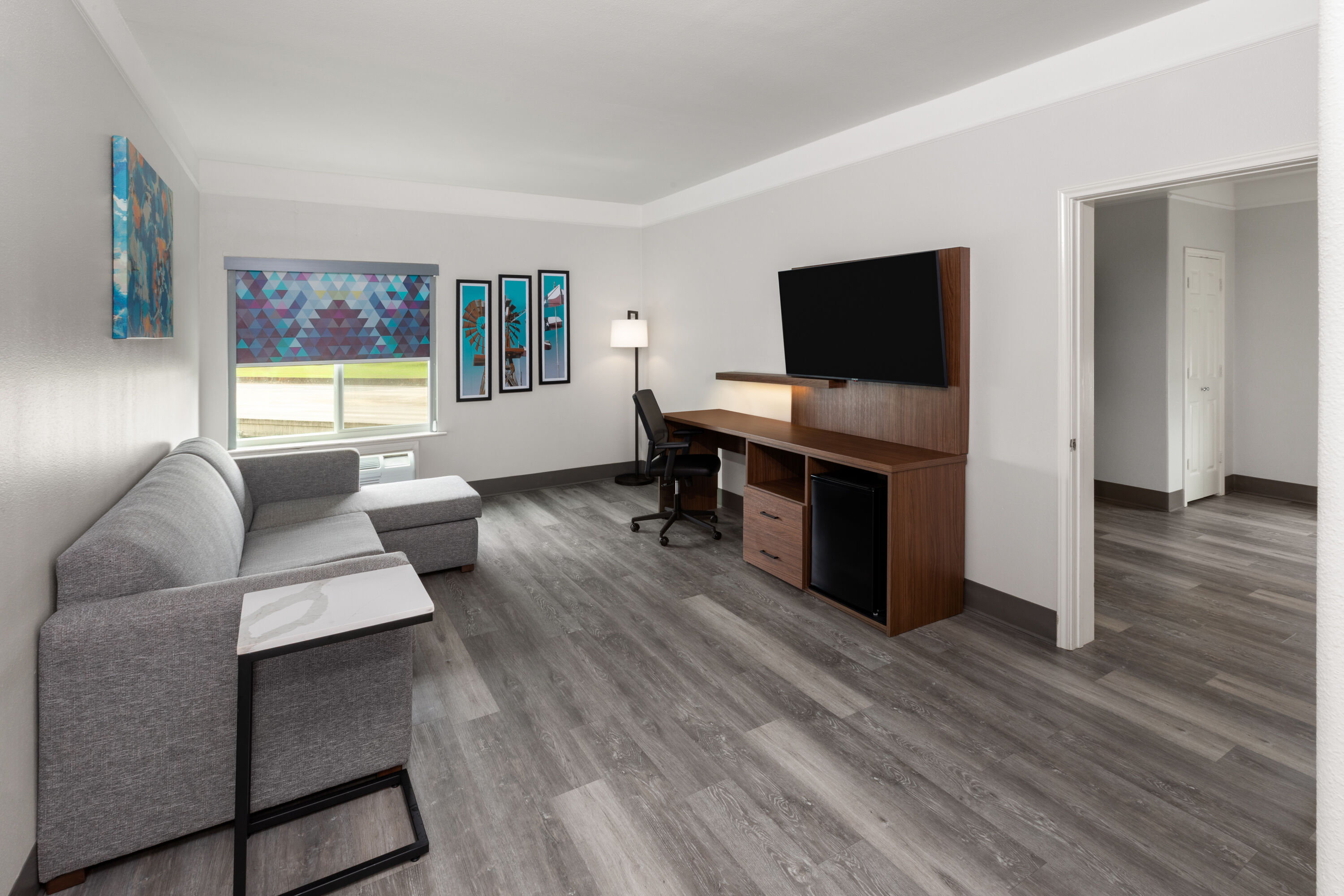 La Quinta Inn & Suites by Wyndham Angleton suite in Angleton, Texas