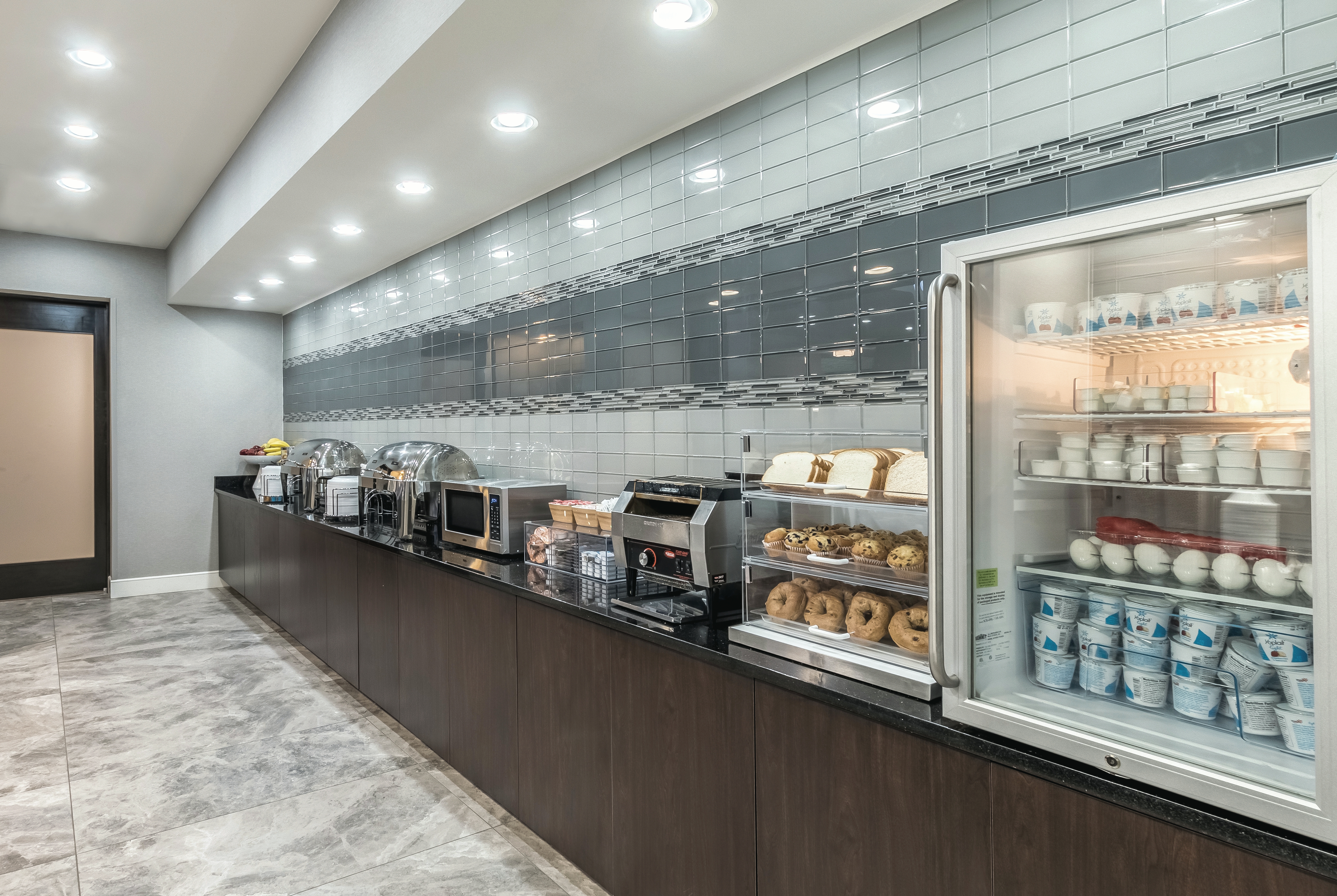 La Quinta Inn Amp Suites By Wyndham Arlington North 6 Flags