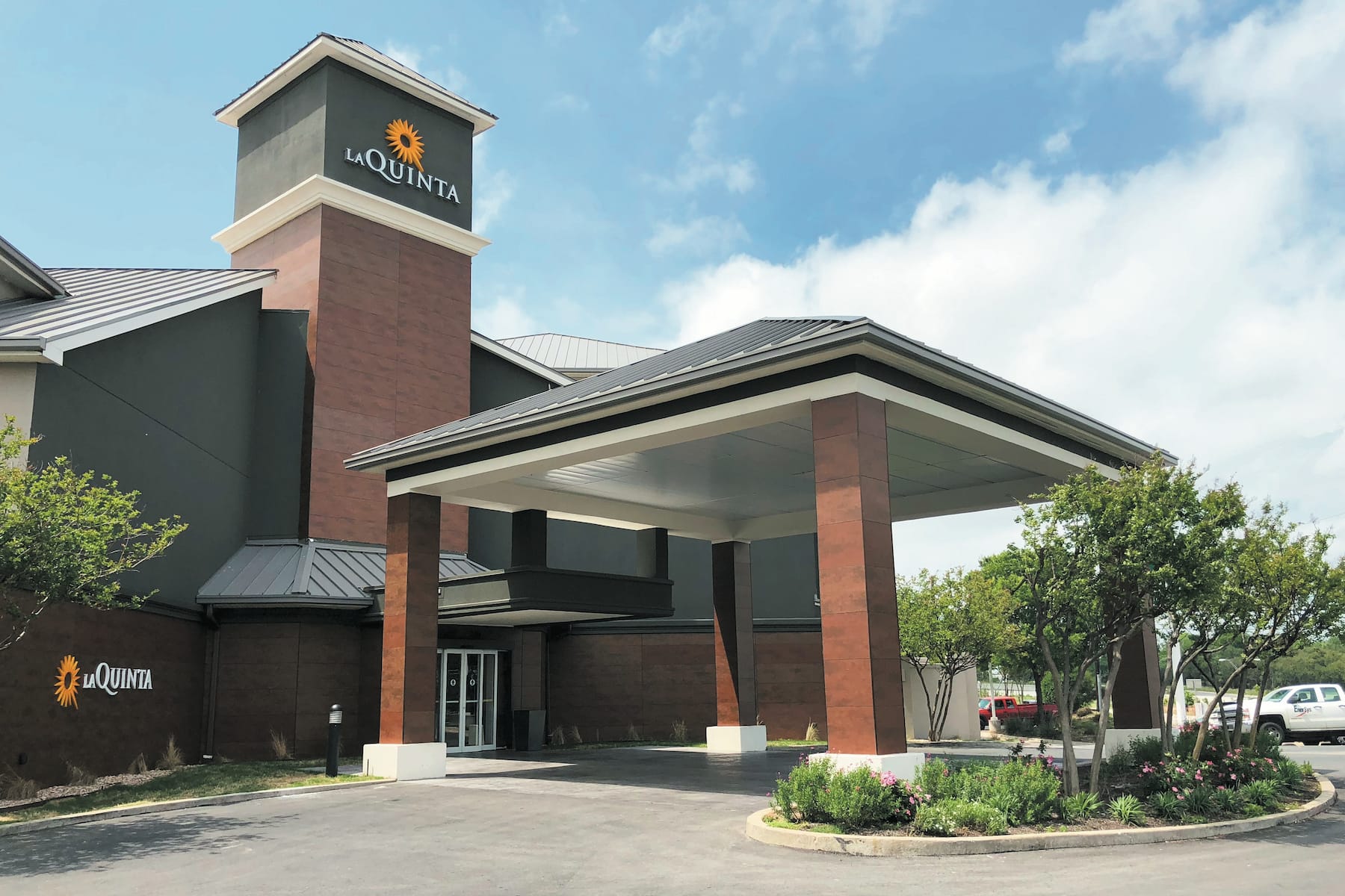 10 Best Hotels Near Austin Airport: Top Austin Airport Hotels 10 Best Hotels Near Austin Airport: Top Austin Airport Hotels