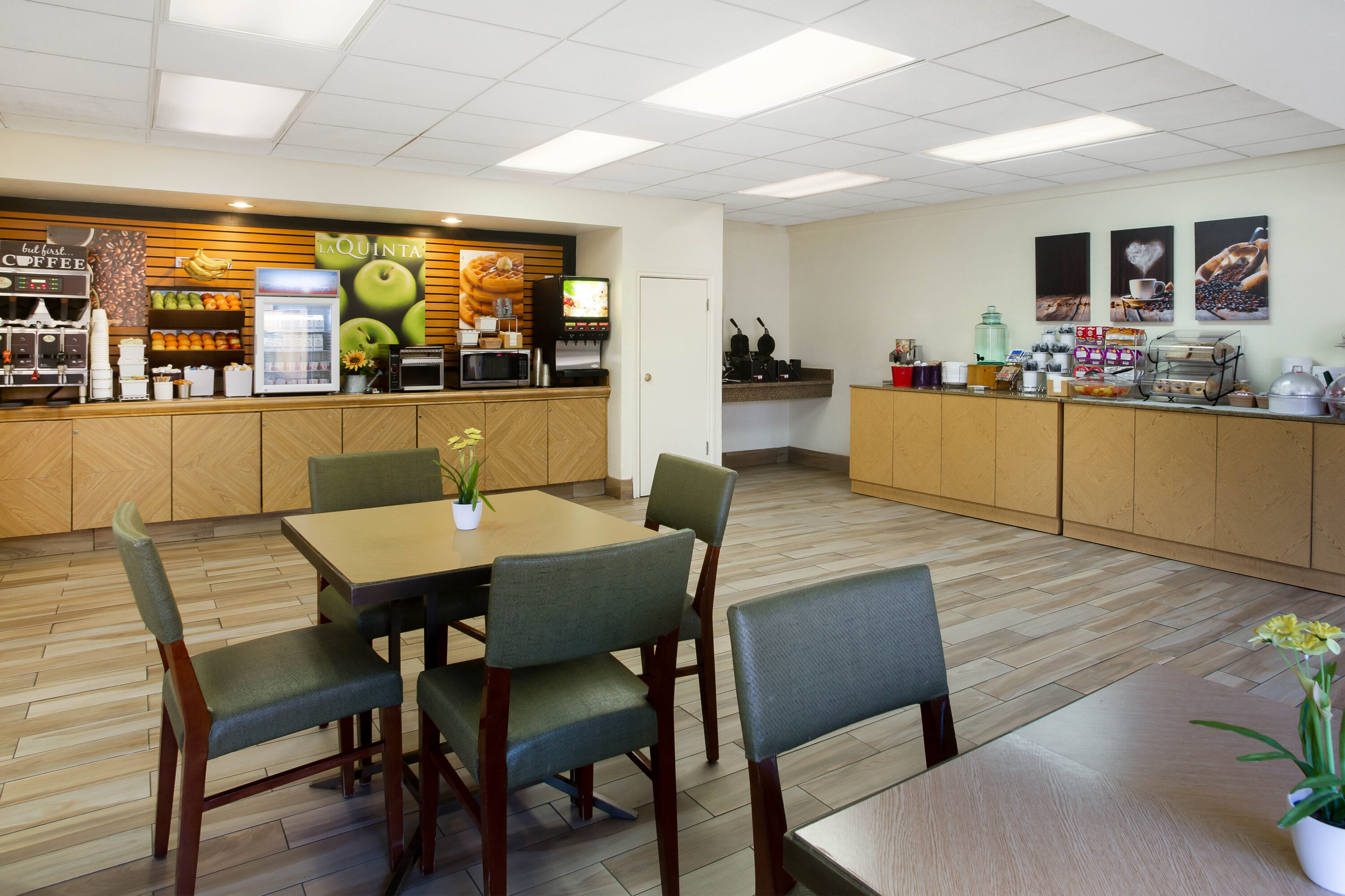 Free breakfast at La Quinta Inn by Wyndham Austin Capitol / Downtown in Austin, Texas
