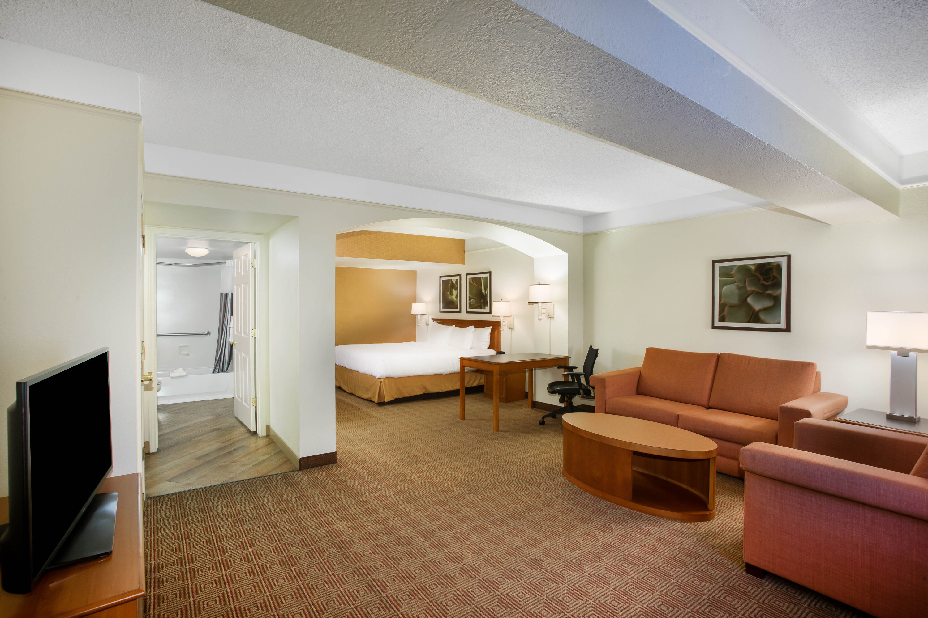 La Quinta Inn by Wyndham Austin Capitol / Downtown suite in Austin, Texas