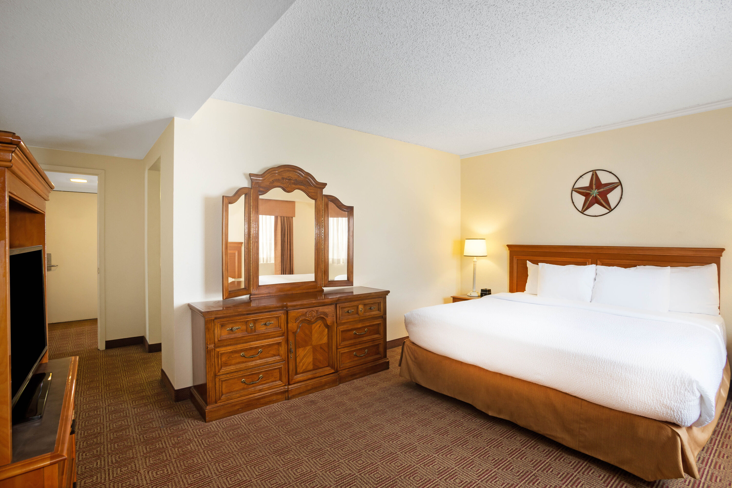 La Quinta Inn by Wyndham Austin Capitol / Downtown suite in Austin, Texas