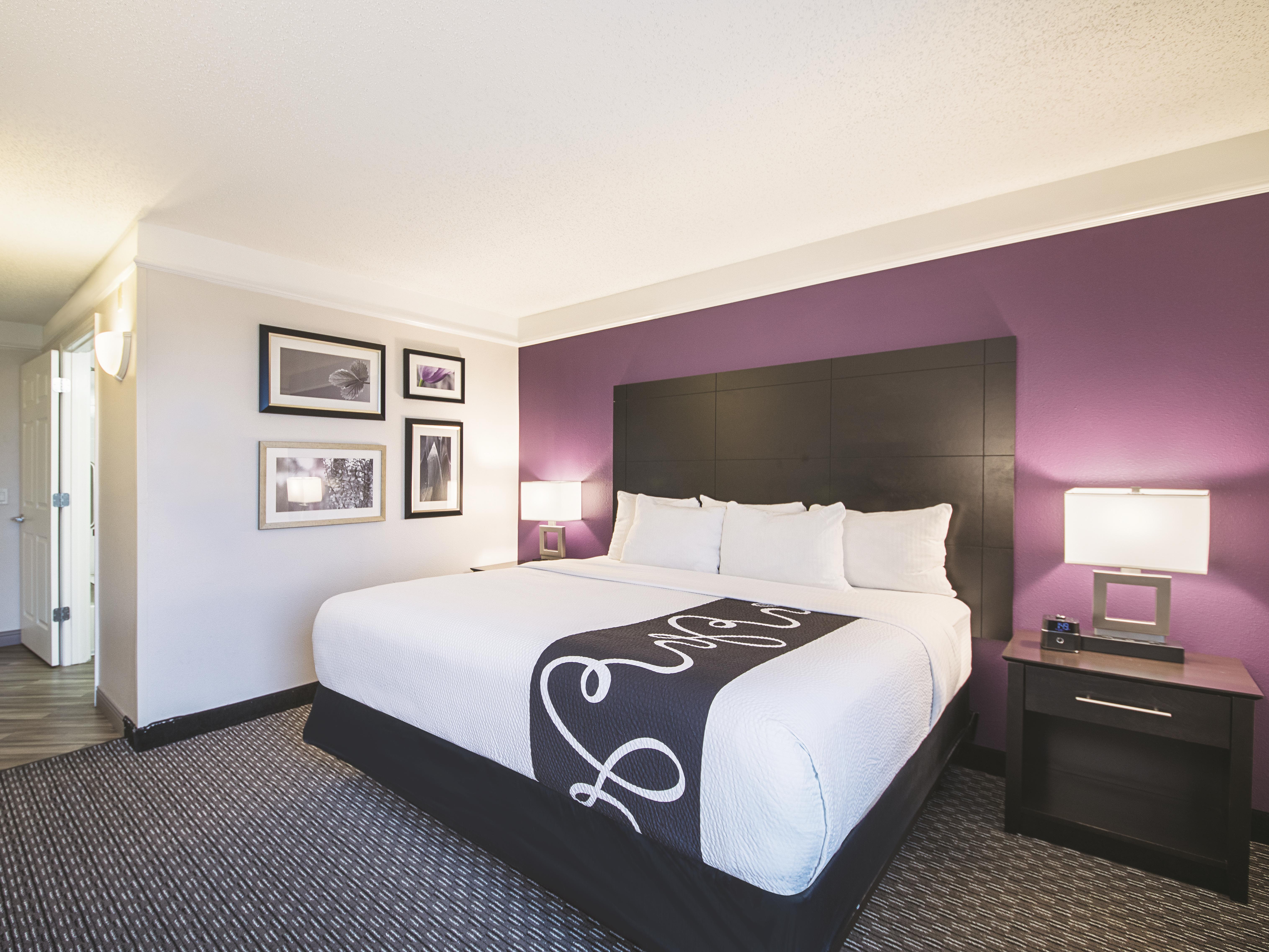 Guest room at the La Quinta Inn & Suites by Wyndham Austin Round Rock in Austin, Texas