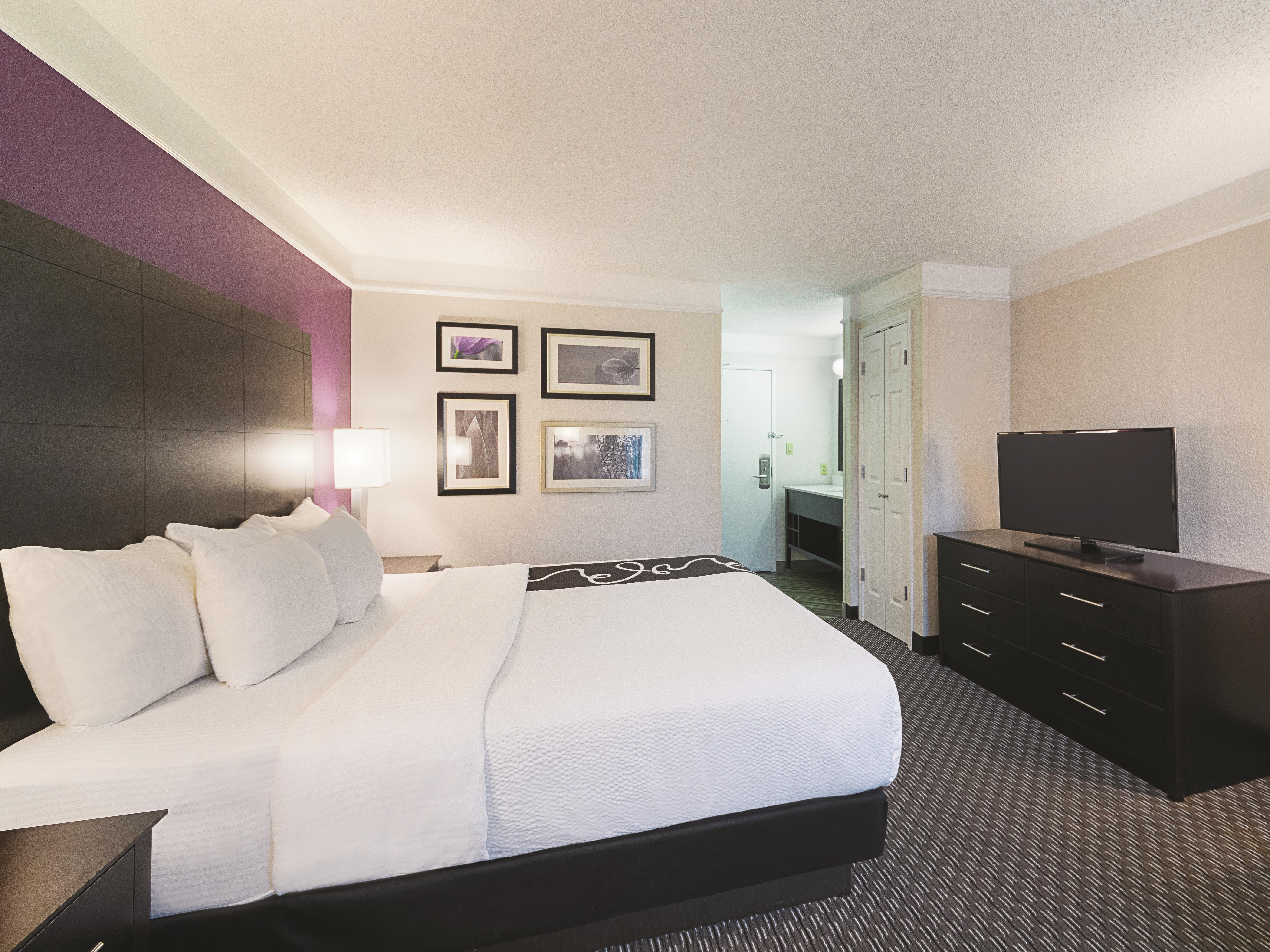 Guest room at the La Quinta Inn & Suites by Wyndham Austin Round Rock in Austin, Texas