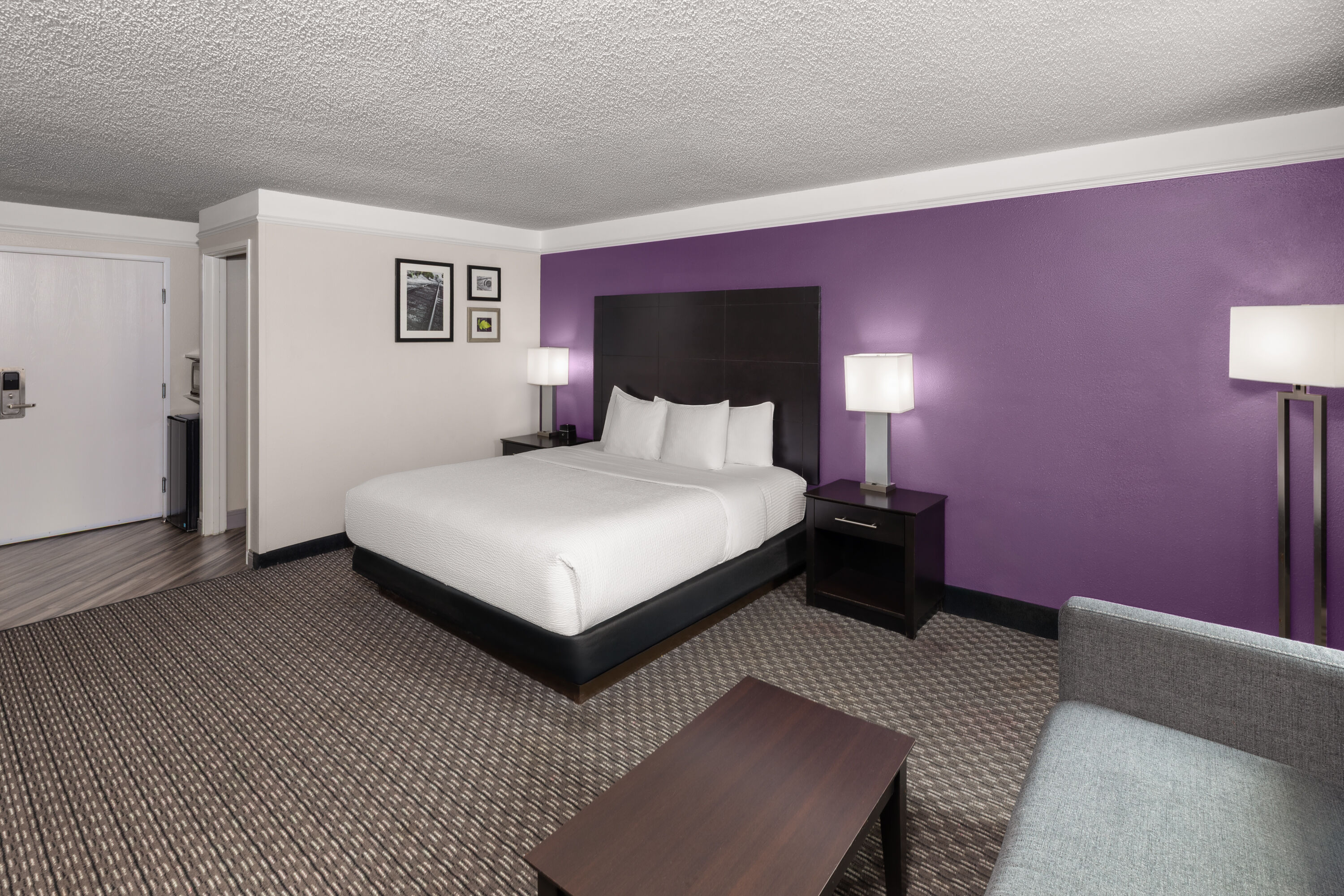 Guest room at the La Quinta Inn & Suites by Wyndham Austin Round Rock in Austin, Texas